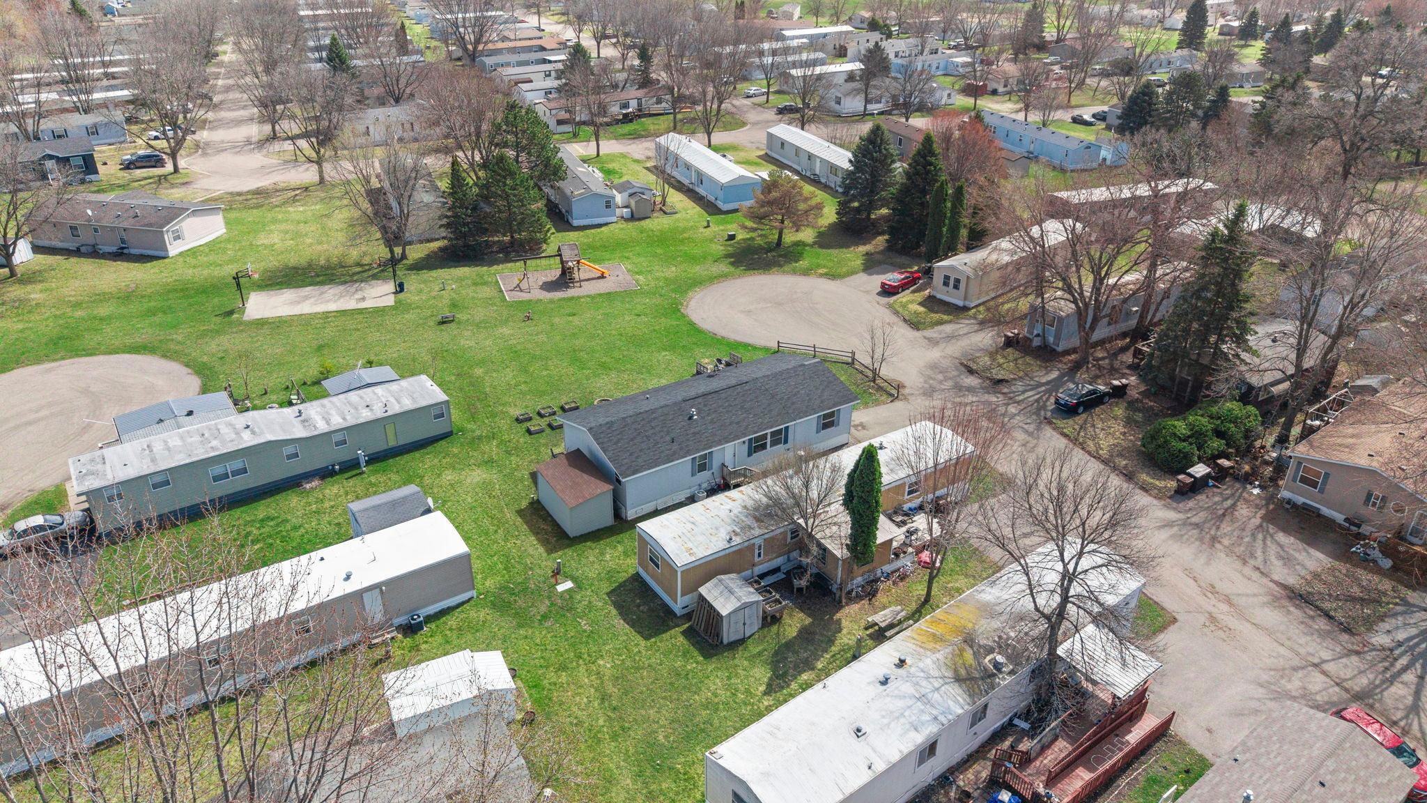 511 Elm Street E