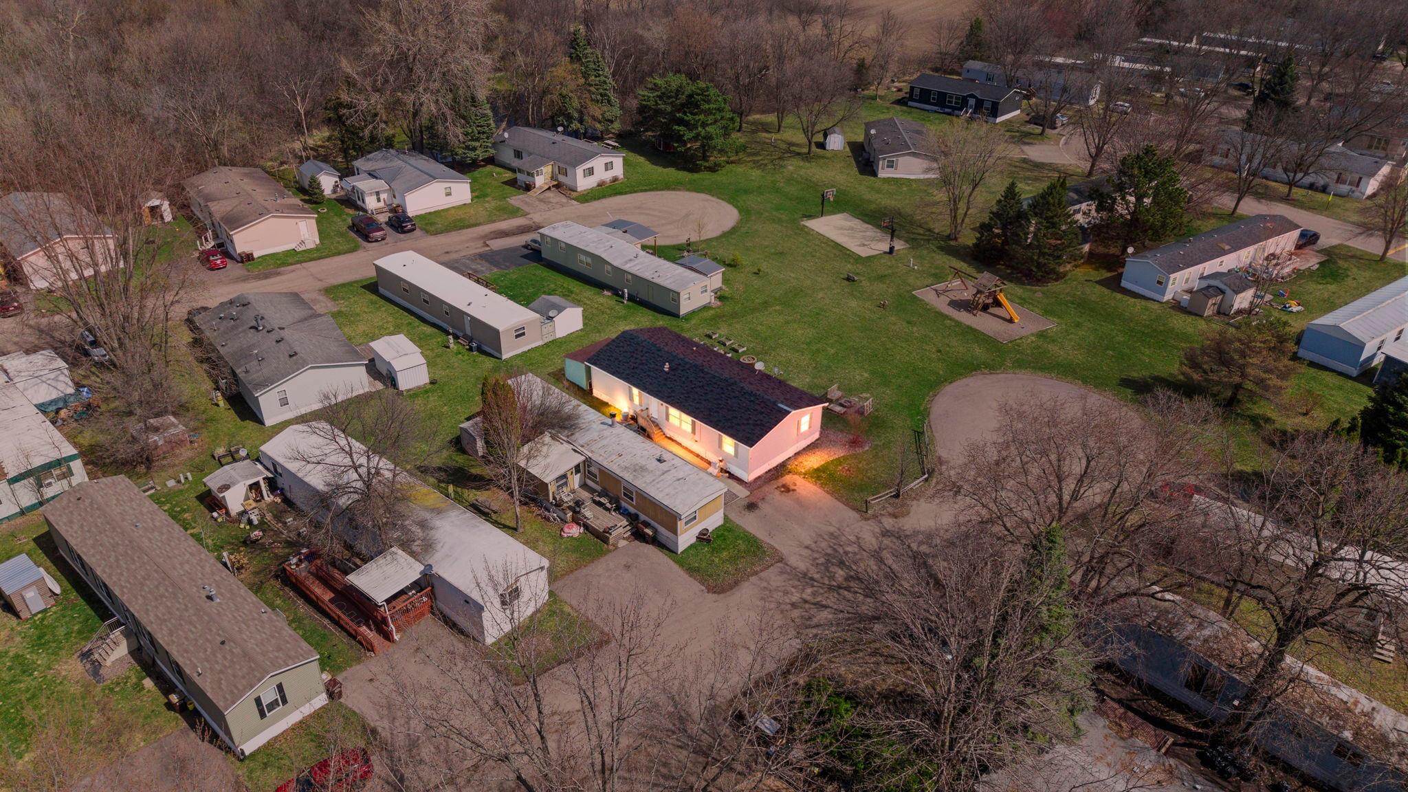 511 Elm Street E