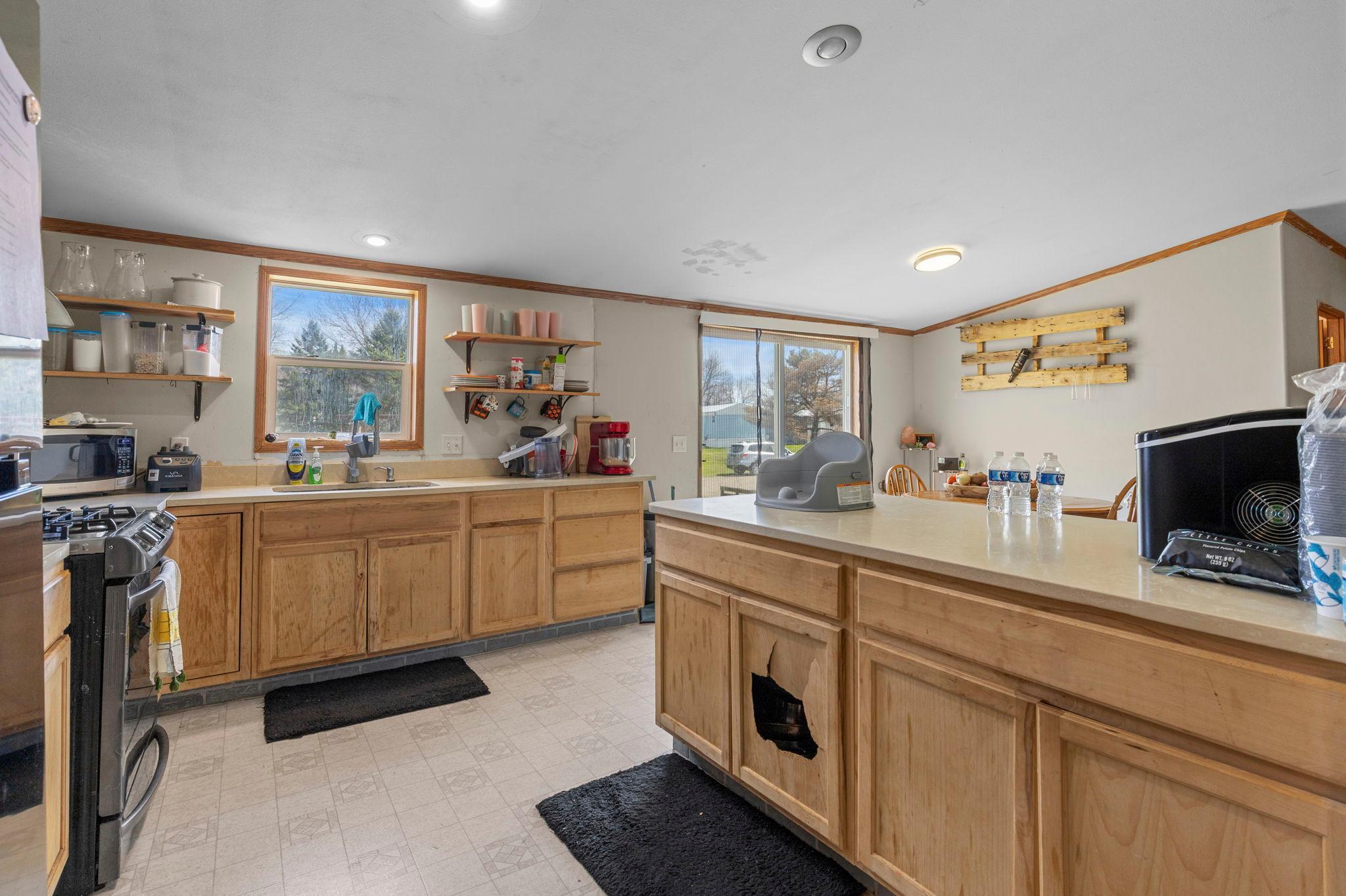 511 Elm Street E