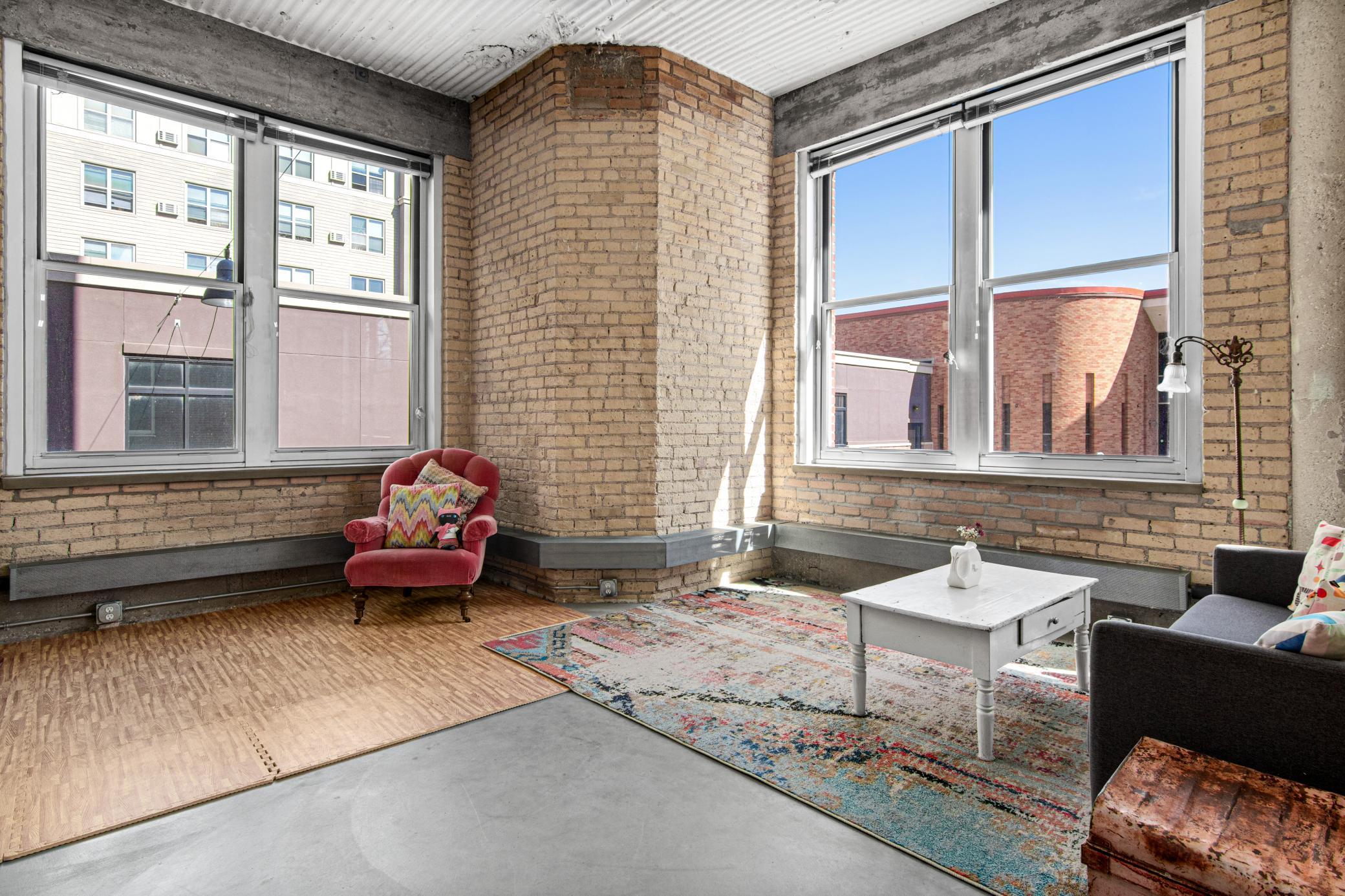 225 9th Street E Unit: 109