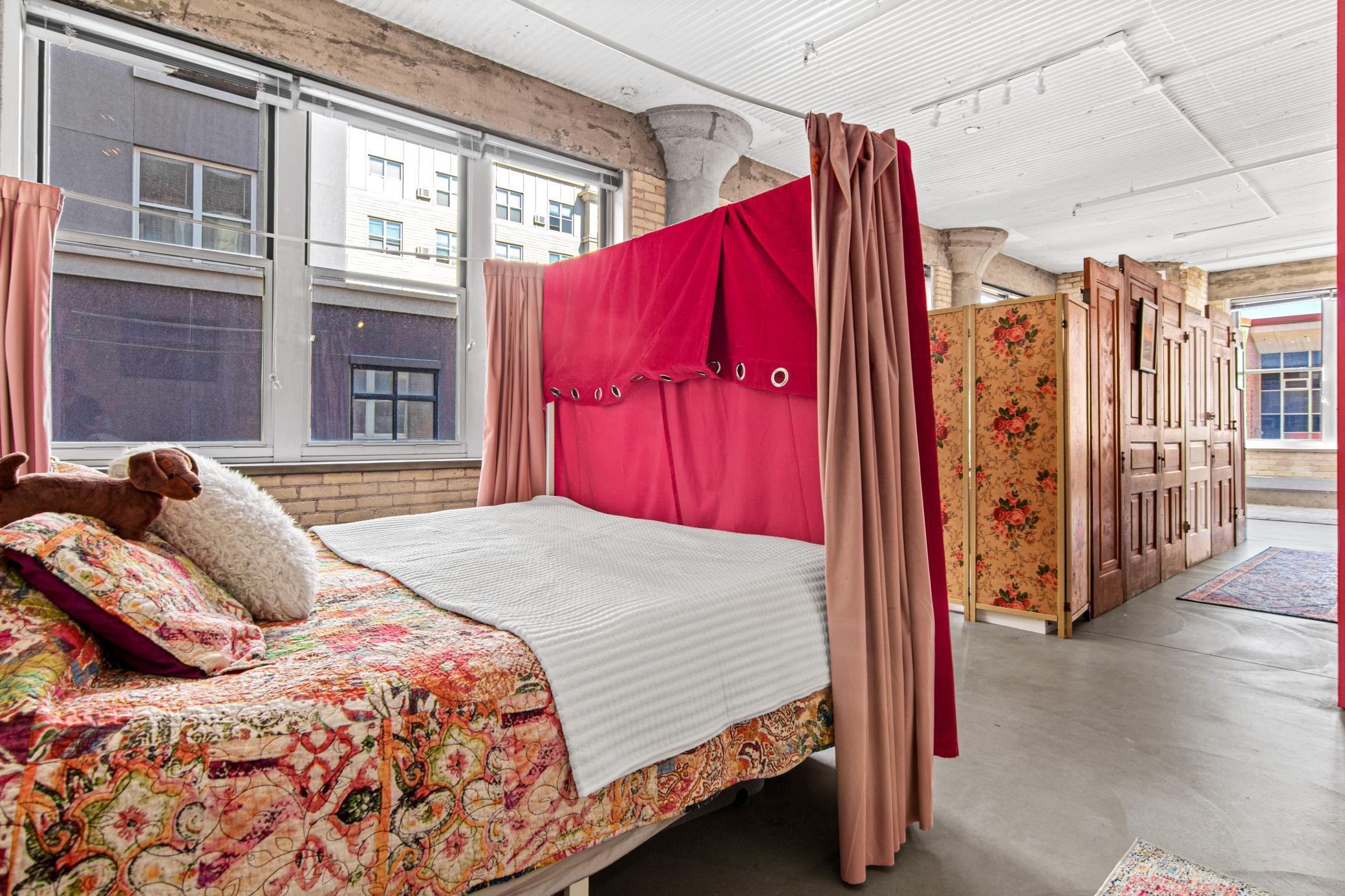 225 9th Street E Unit: 109