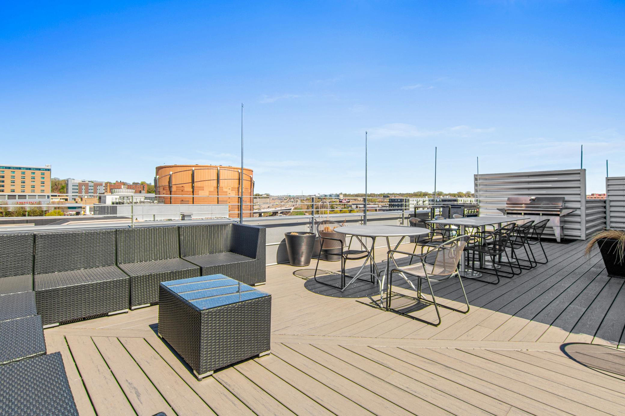 225 9th Street E Unit: 109