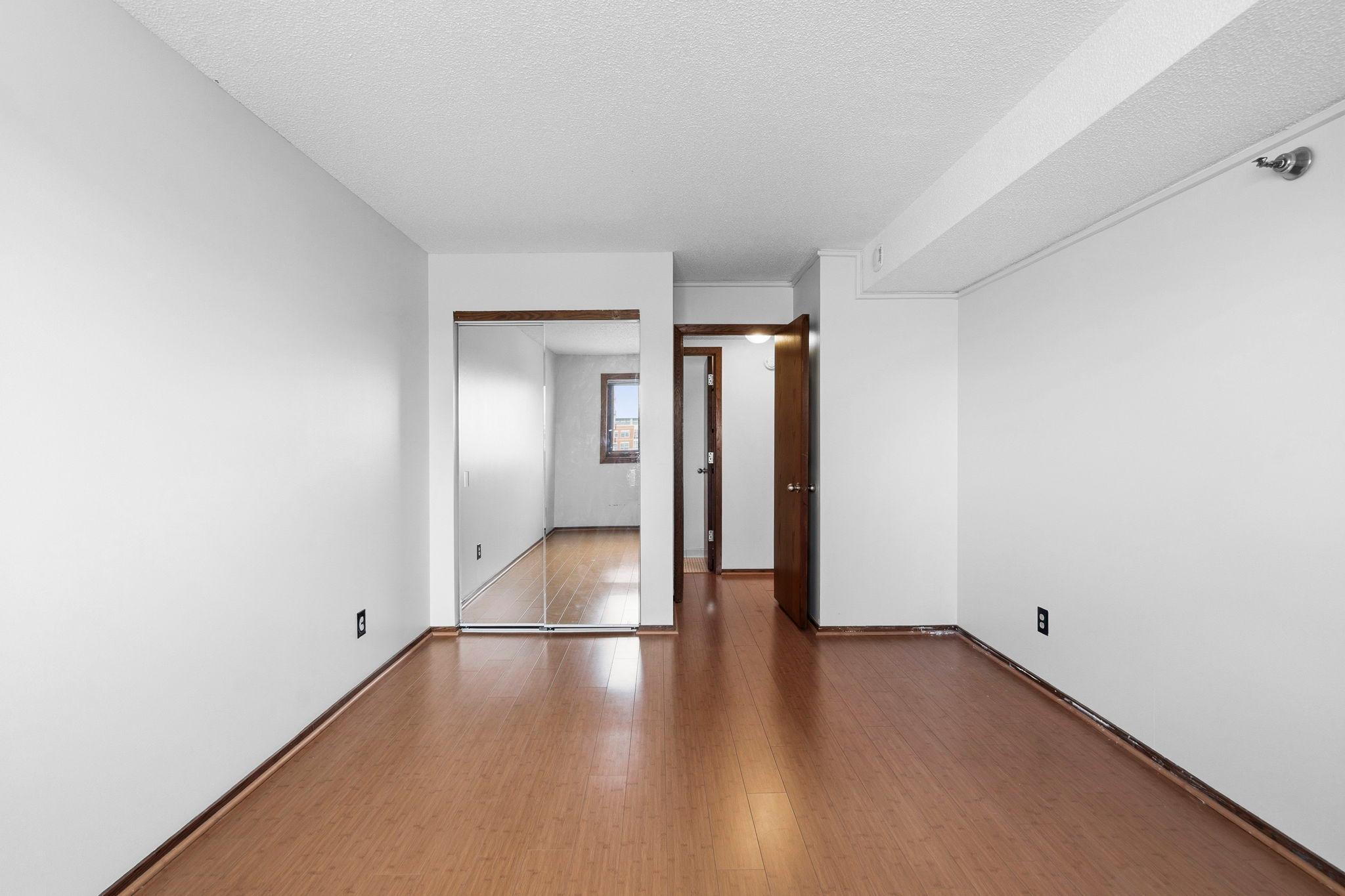 66 9th Street E Unit: 1614