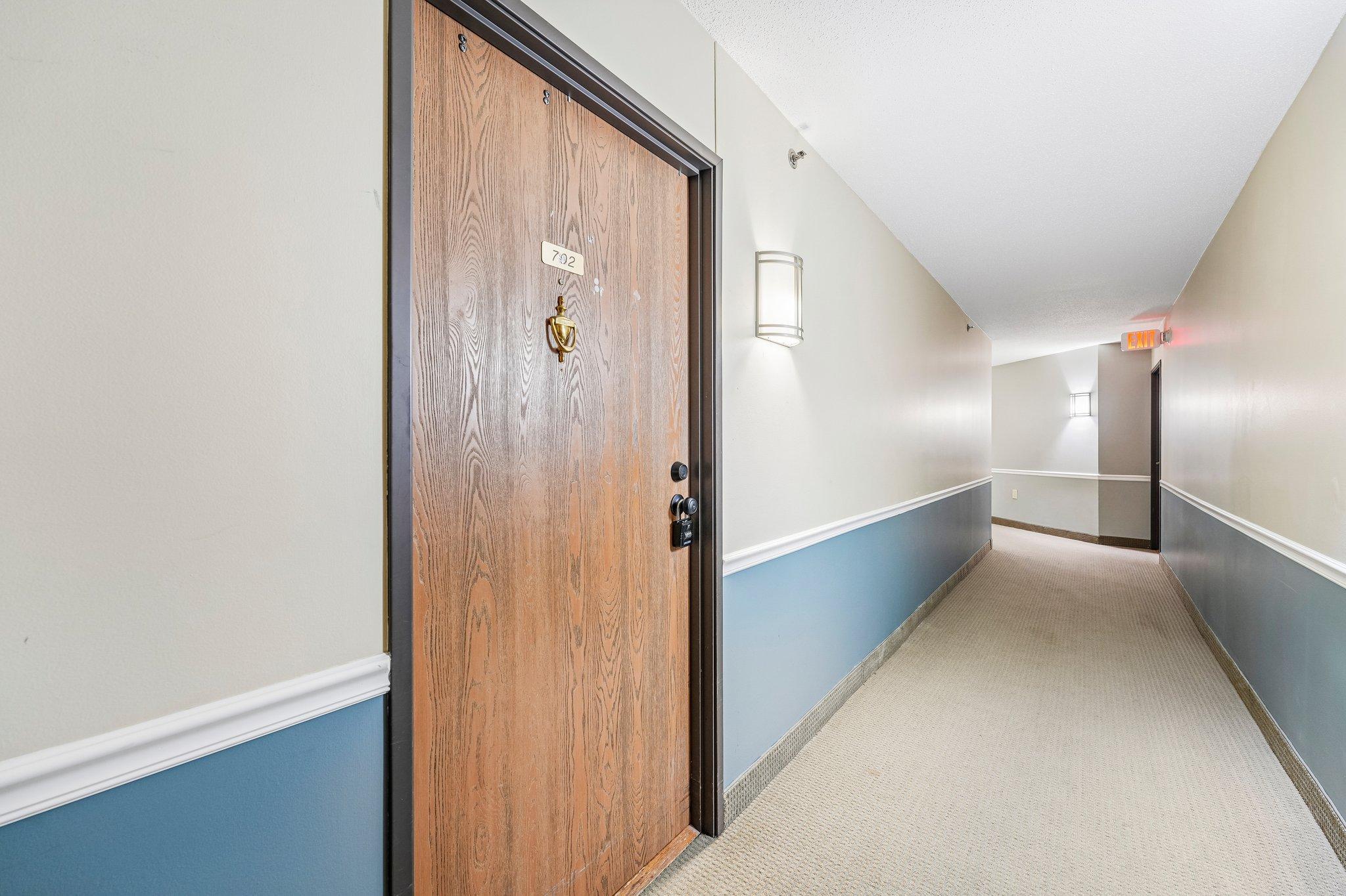 6500 Woodlake Drive Unit: 702