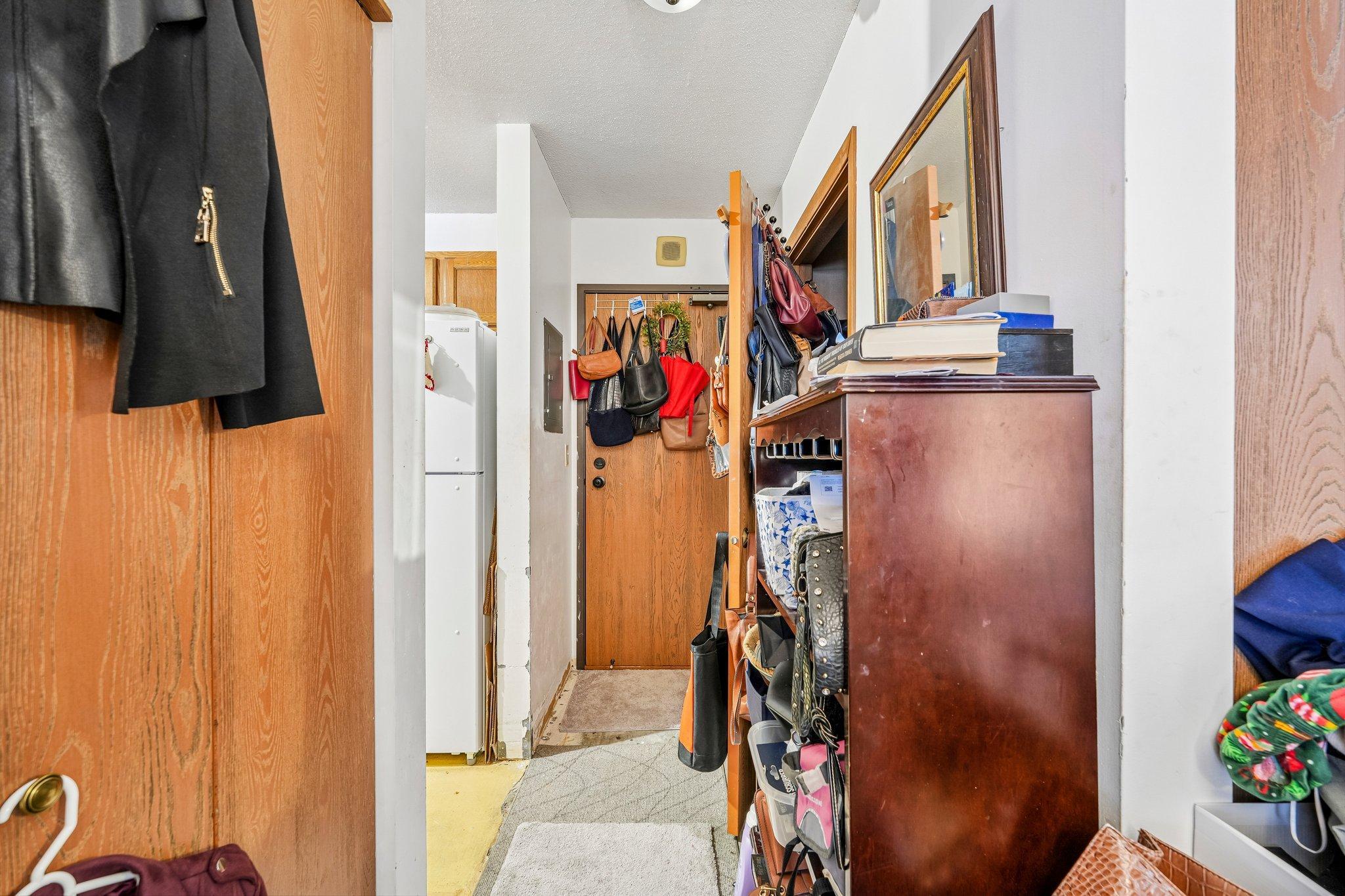 6500 Woodlake Drive Unit: 702
