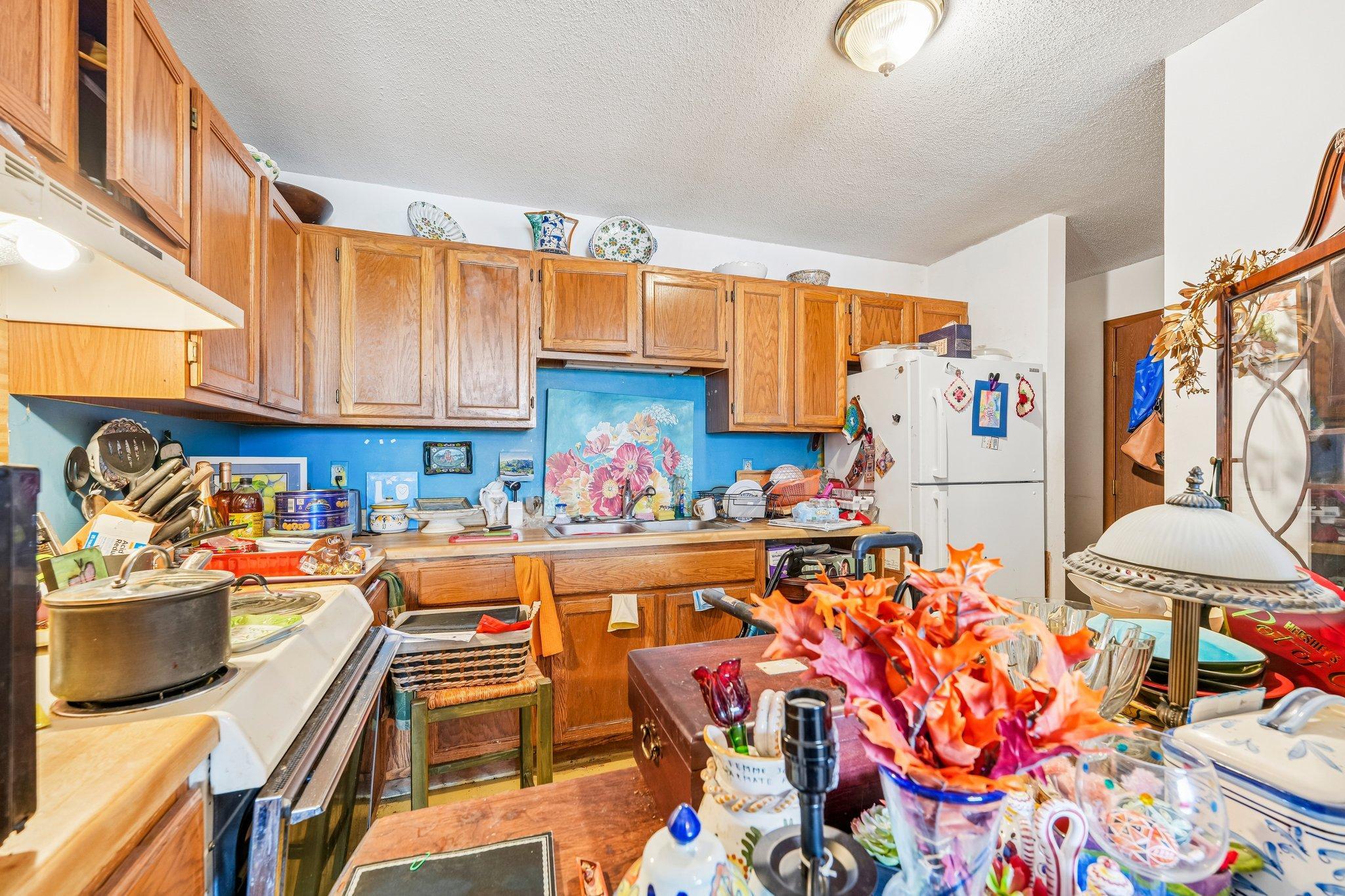 6500 Woodlake Drive Unit: 702