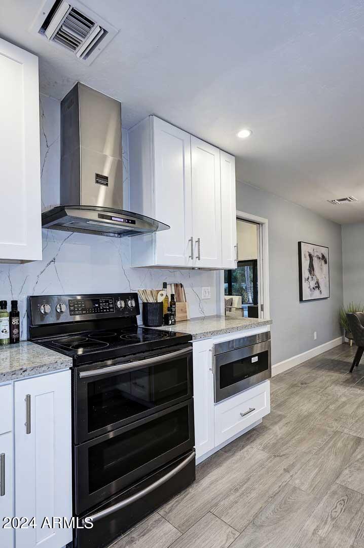 8940 N 83RD Street