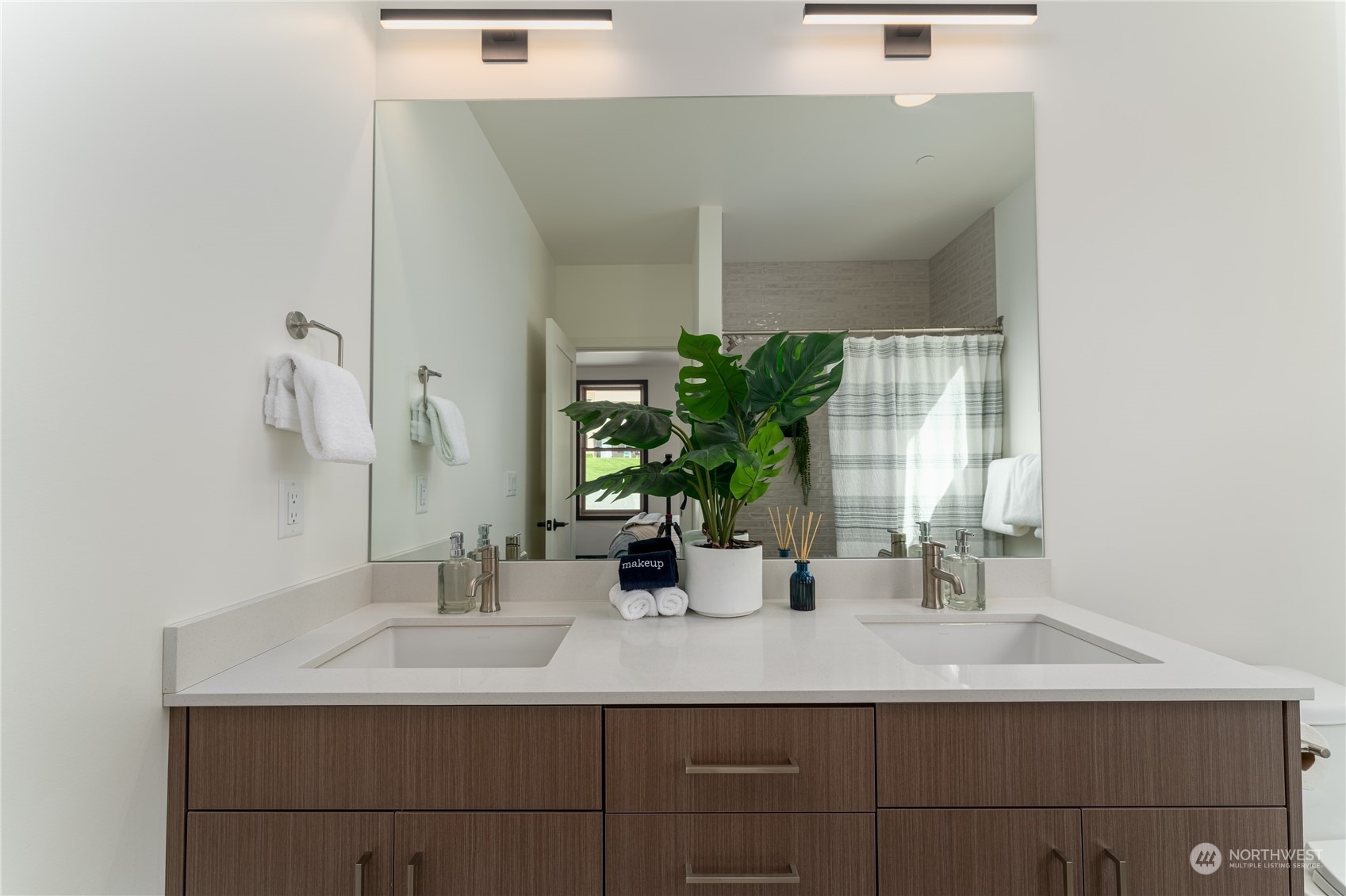 1 Ponderosa Court Canopy #4A