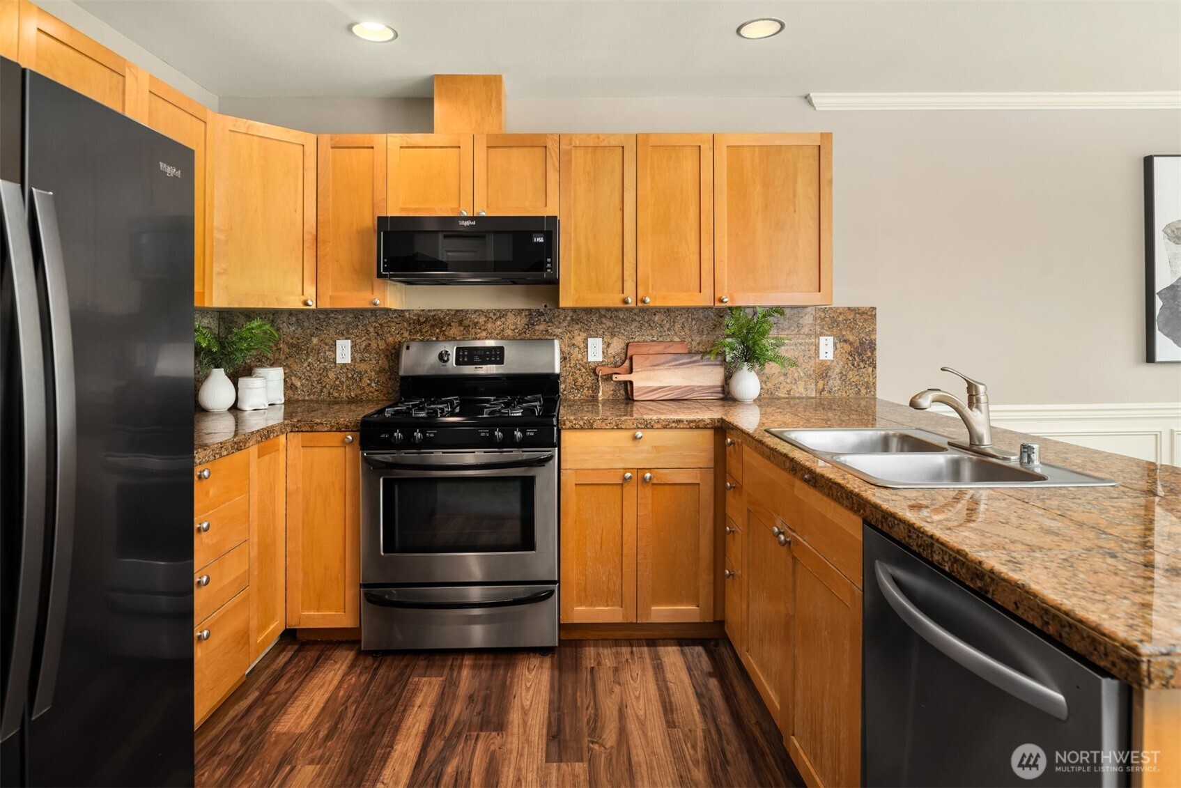 10549 Stone Avenue N Unit: 301