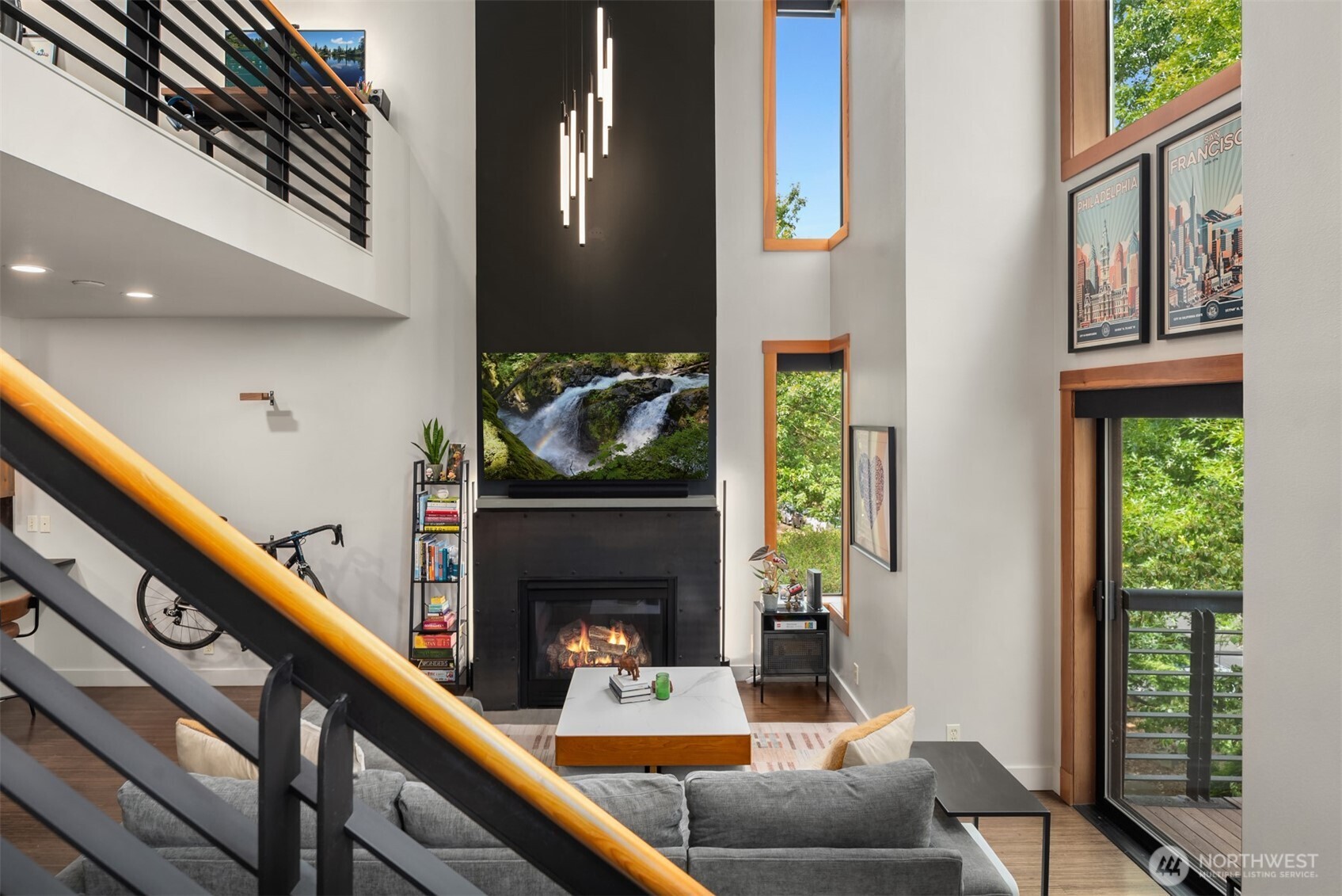 1605 E Pike Street Unit: 201