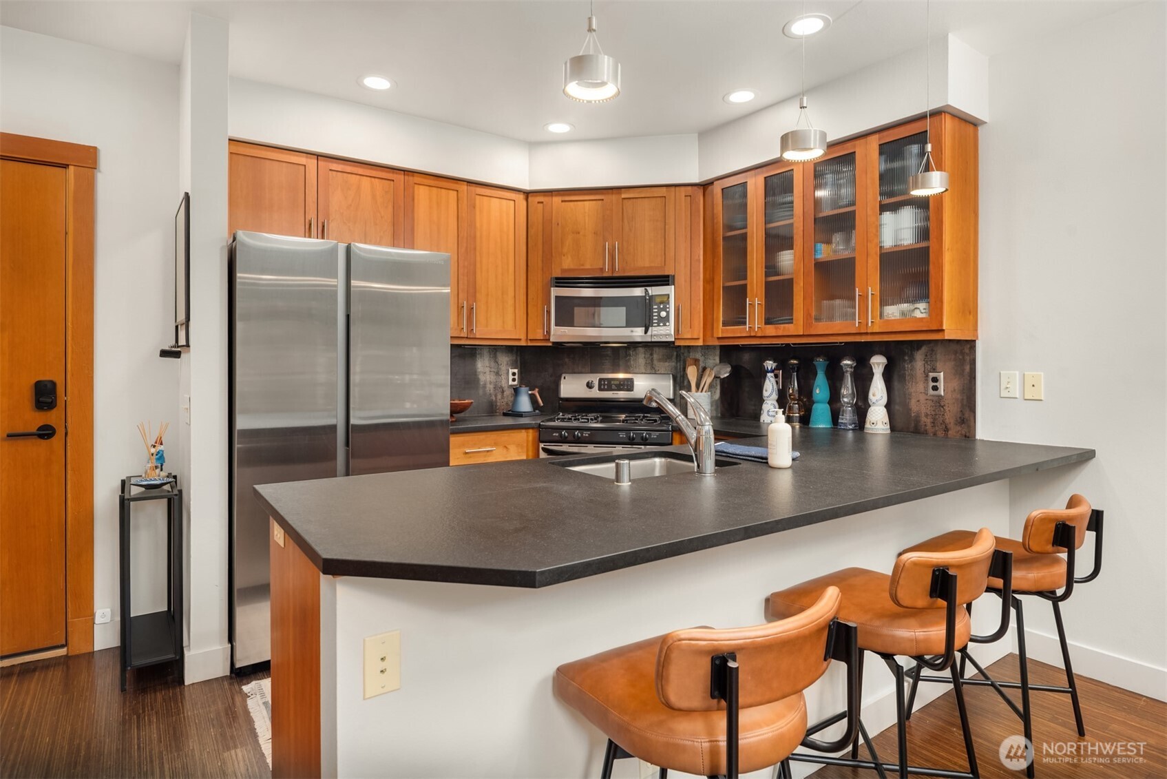 1605 E Pike Street Unit: 201