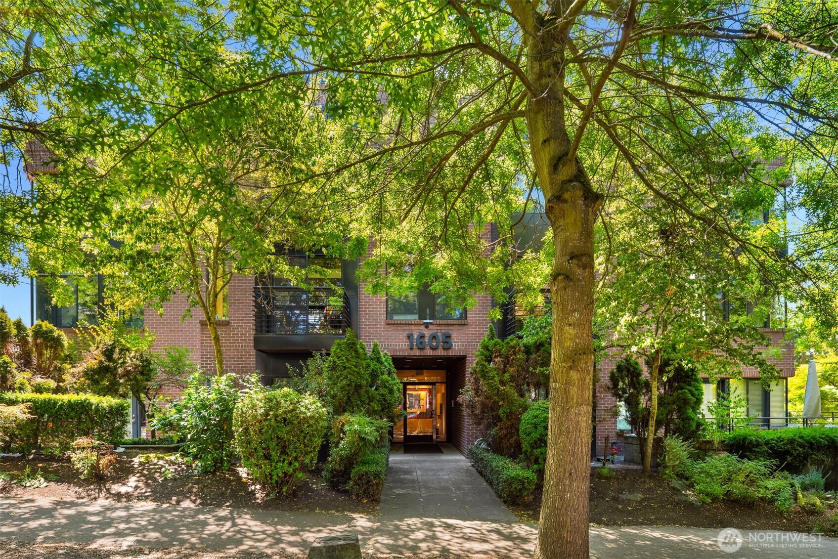 1605 E Pike Street Unit: 201
