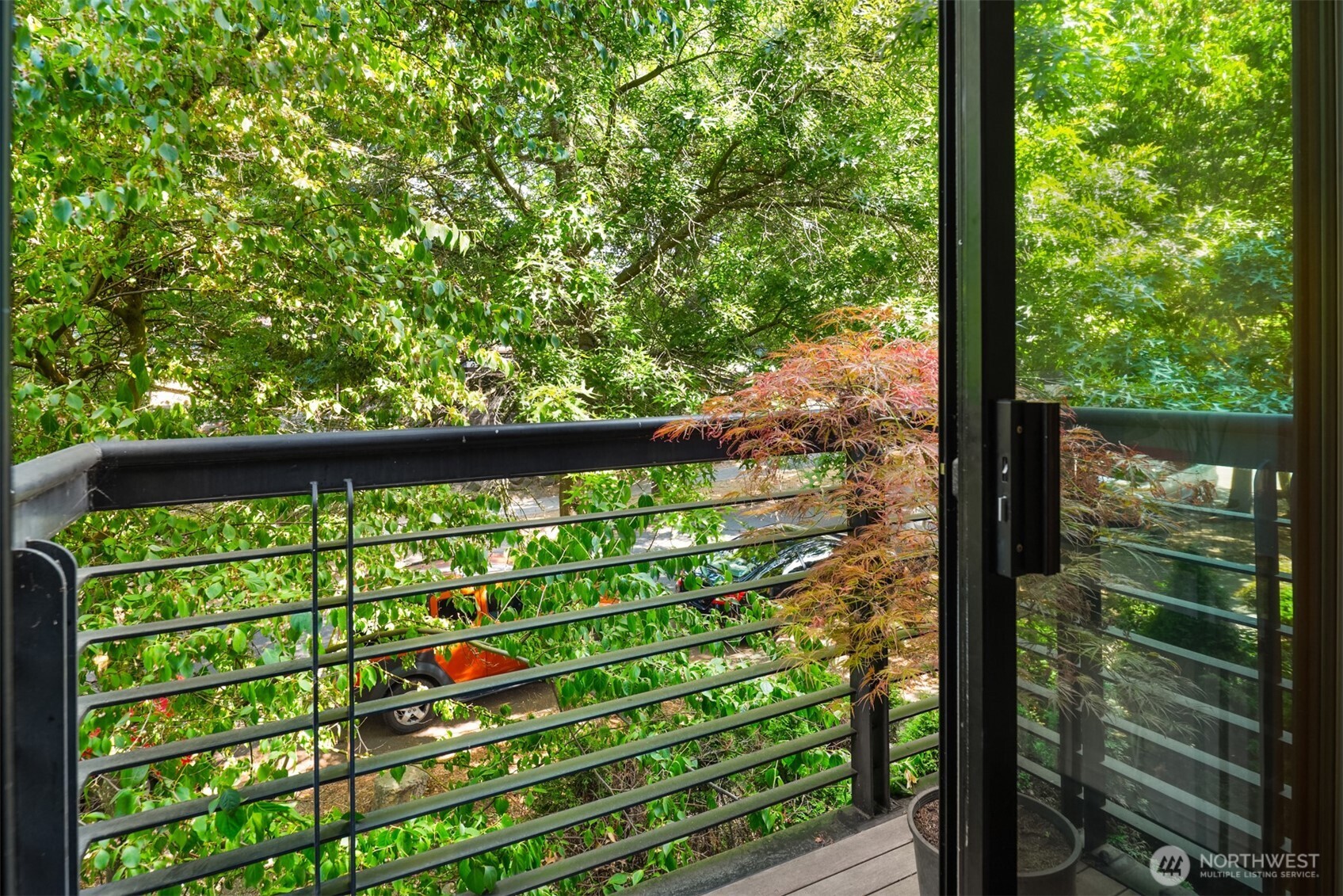 1605 E Pike Street Unit: 201