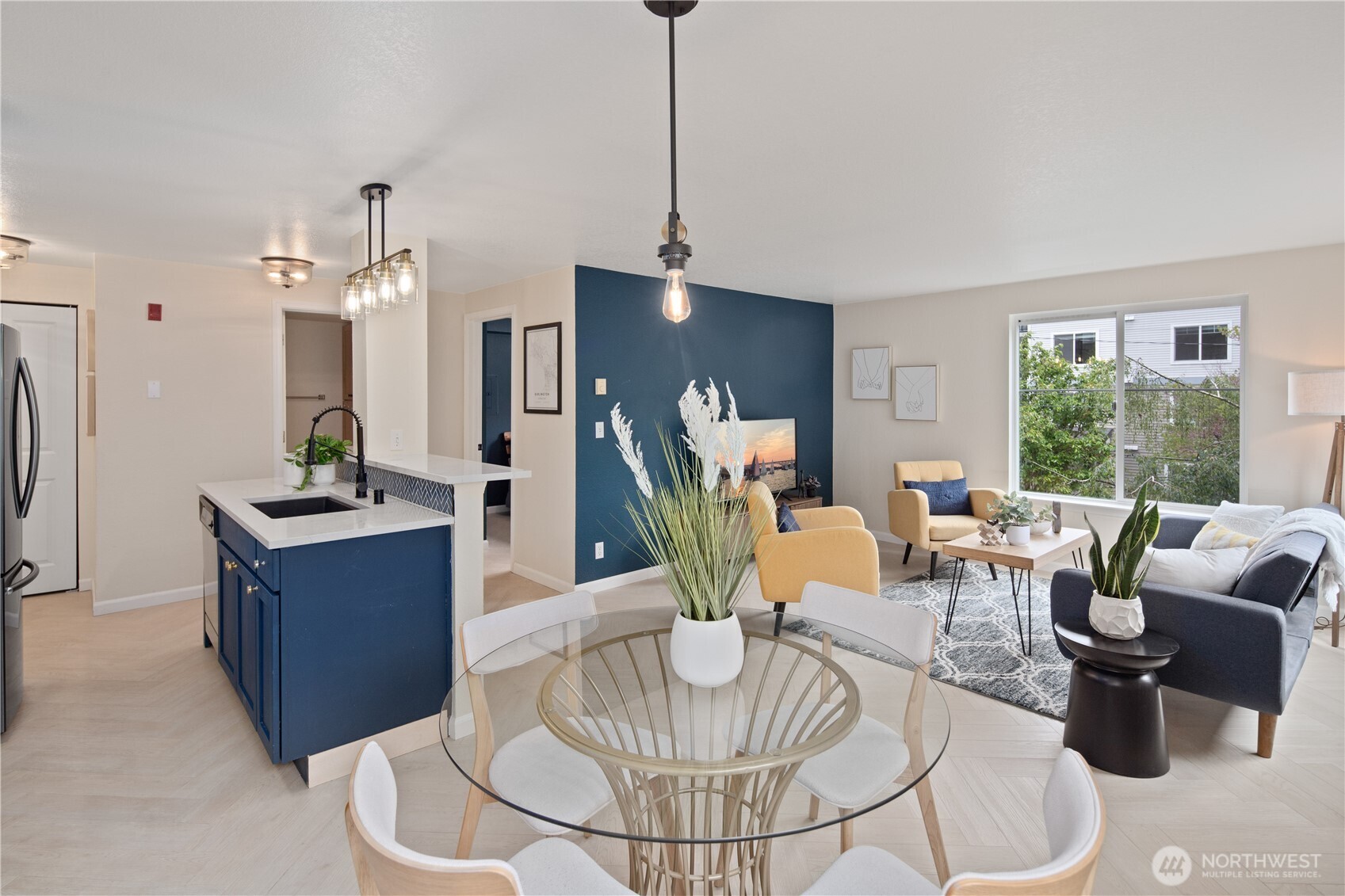 300 10th Avenue Unit: A302