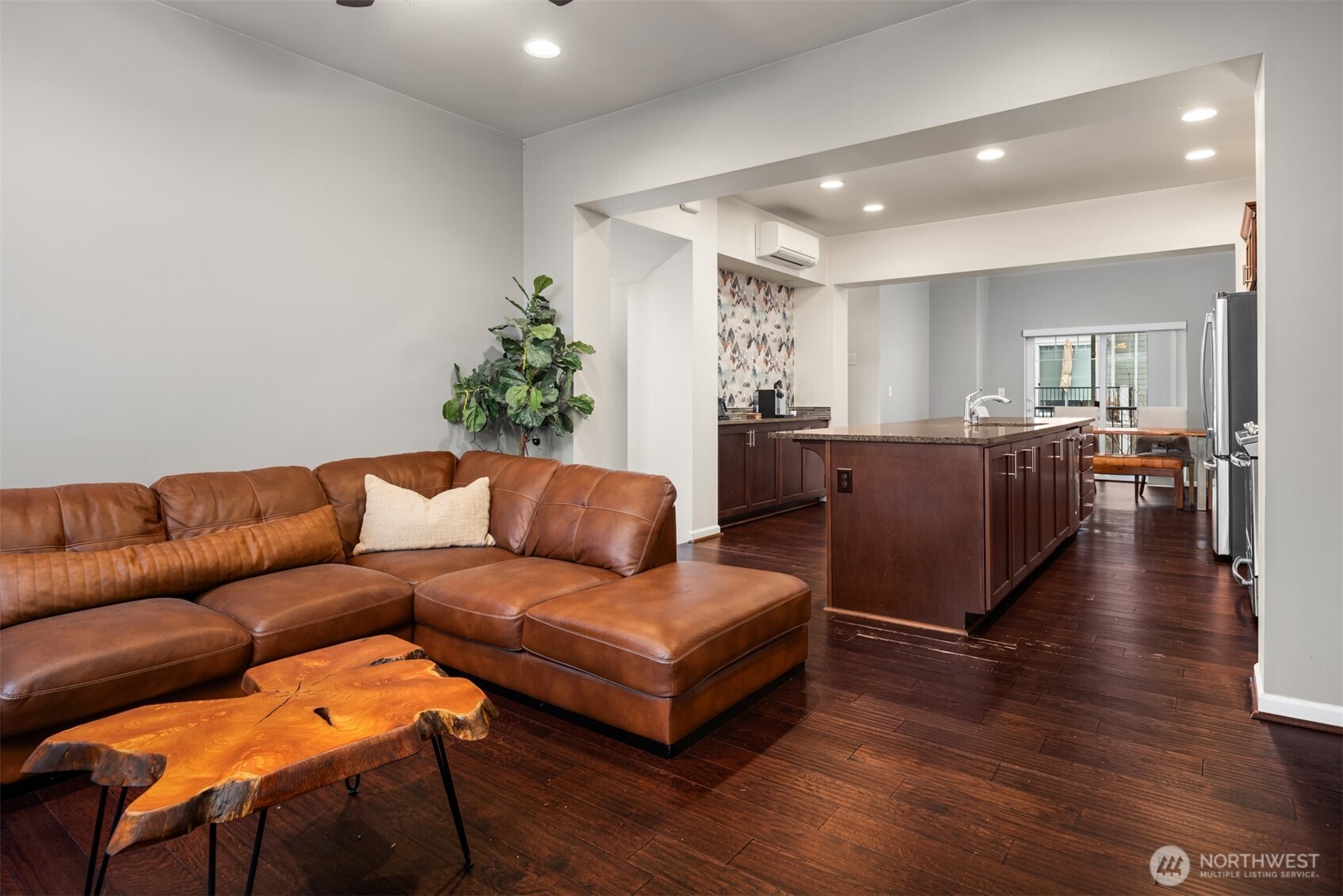 3250 SW Graham Street Unit: 104