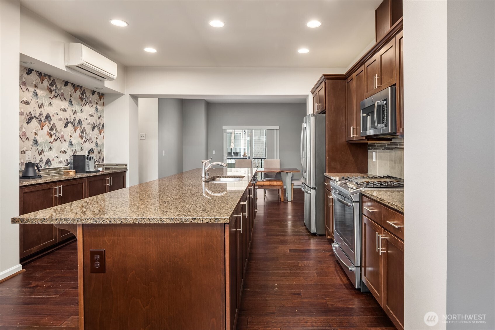 3250 SW Graham Street Unit: 104