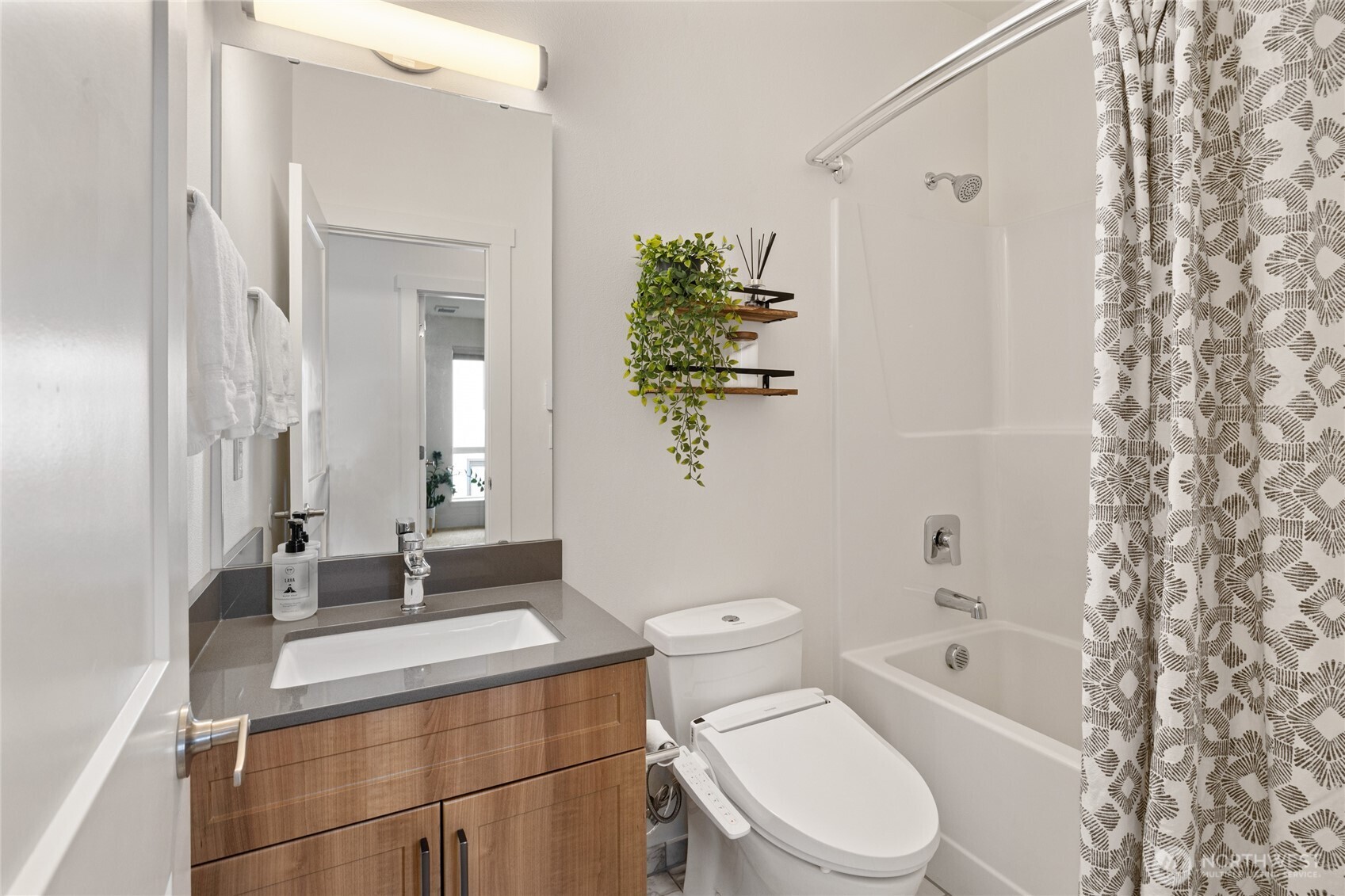9614 NE 183rd Street Unit: D