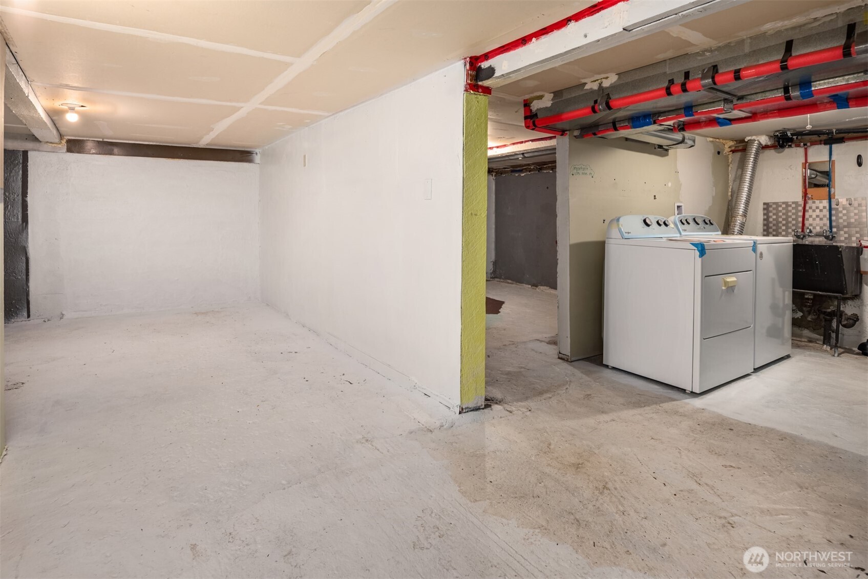 619 Burnett Avenue S