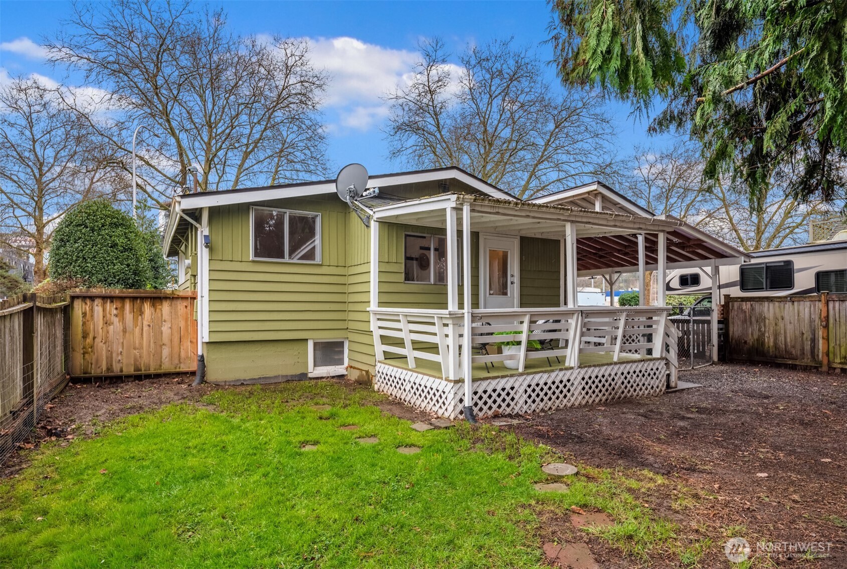 619 Burnett Avenue S