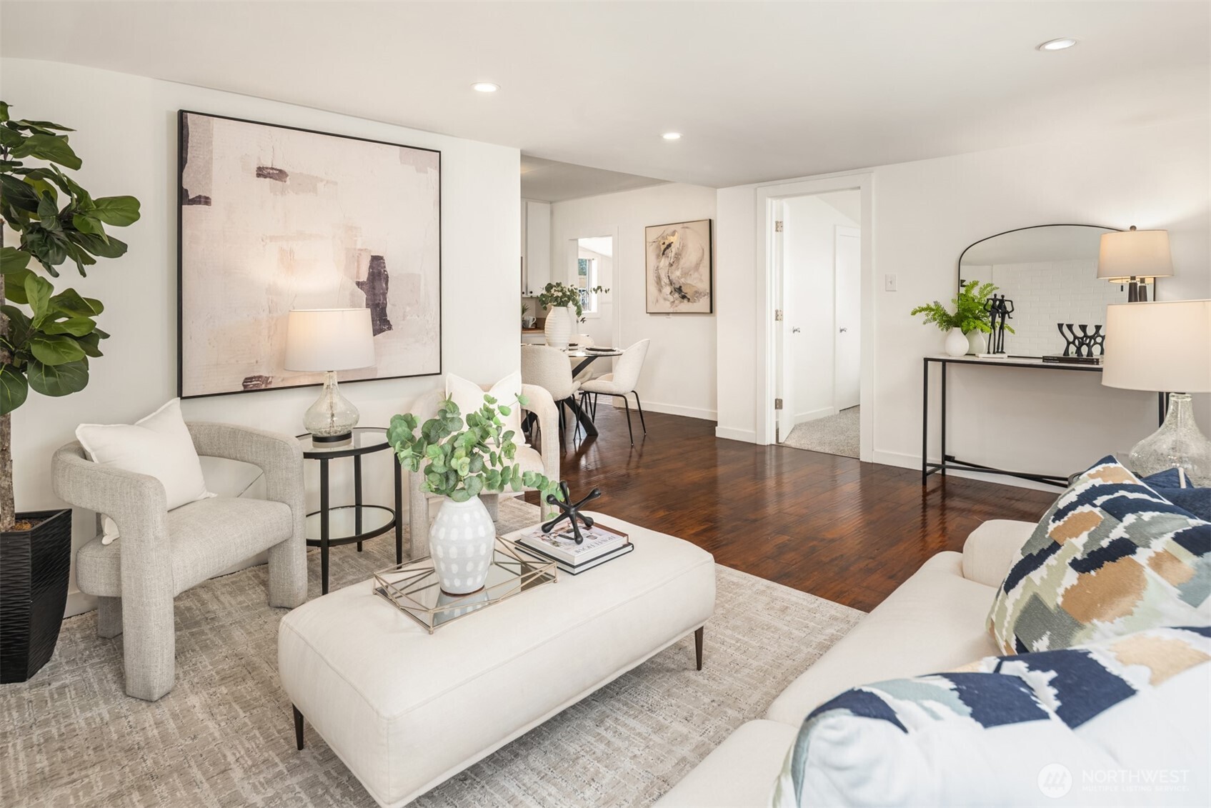 619 Burnett Avenue S