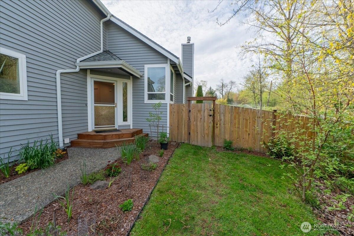 19906 28th Avenue W Unit: B