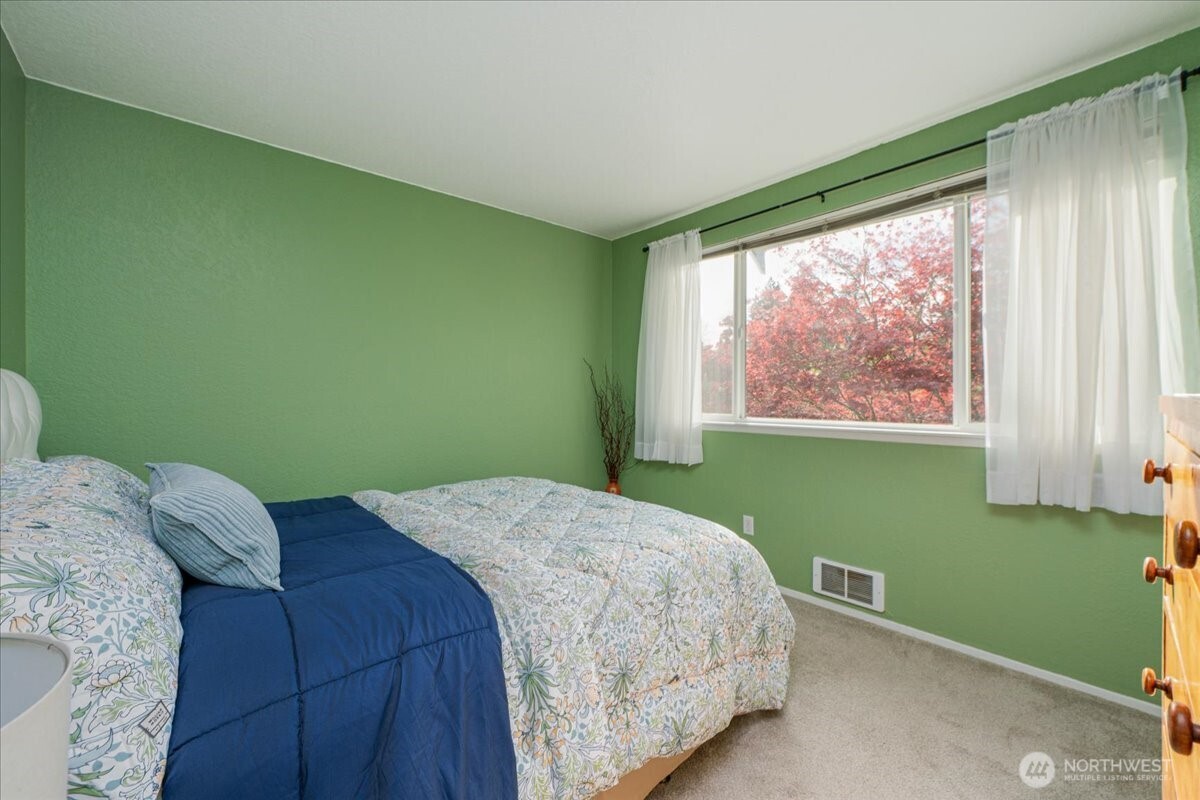 19906 28th Avenue W Unit: B