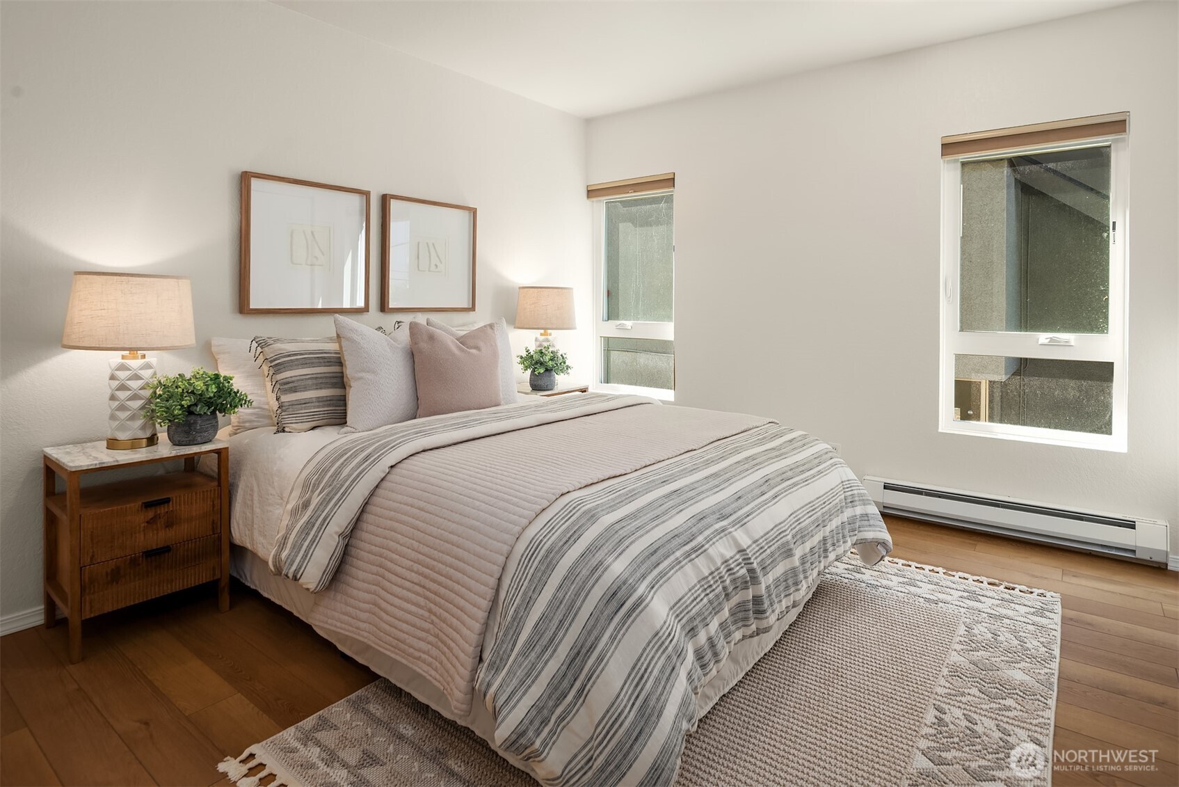 435 Summit Avenue E Unit: 203