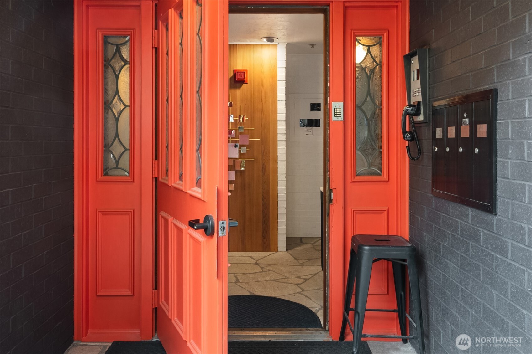 1627 California Avenue SW Unit: 2