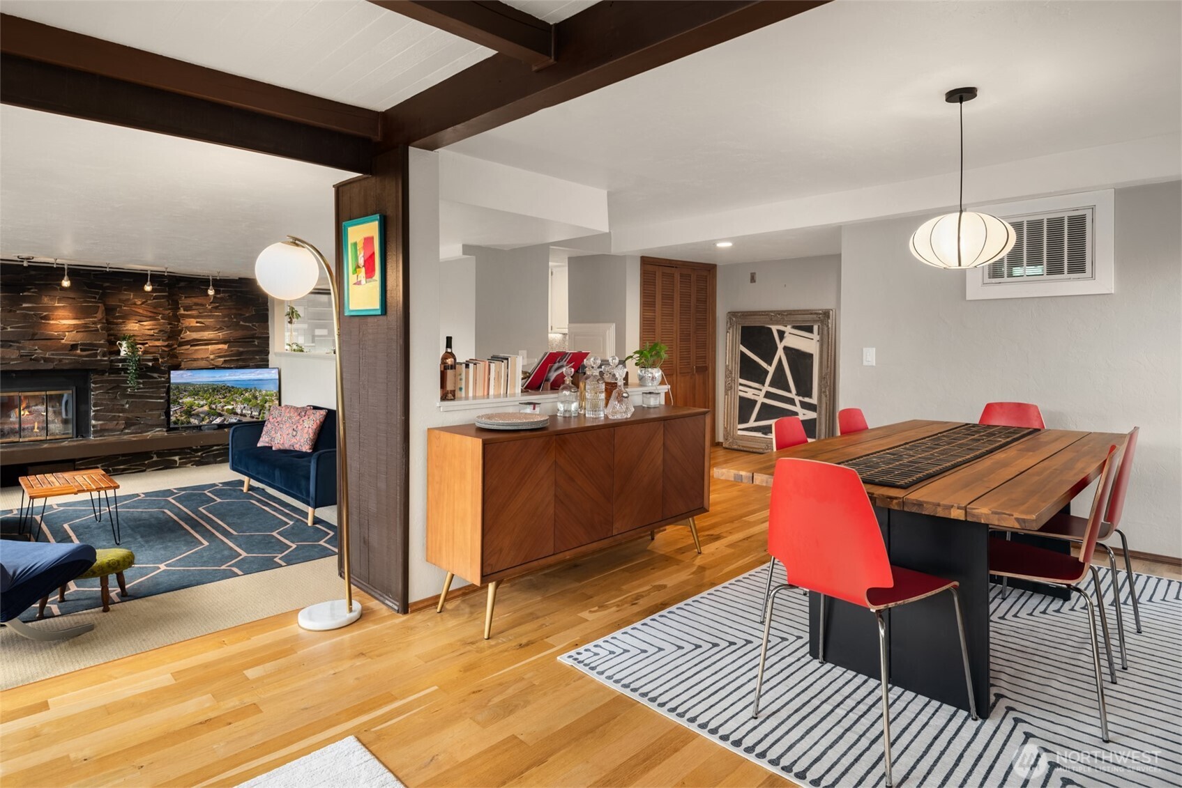 1627 California Avenue SW Unit: 2