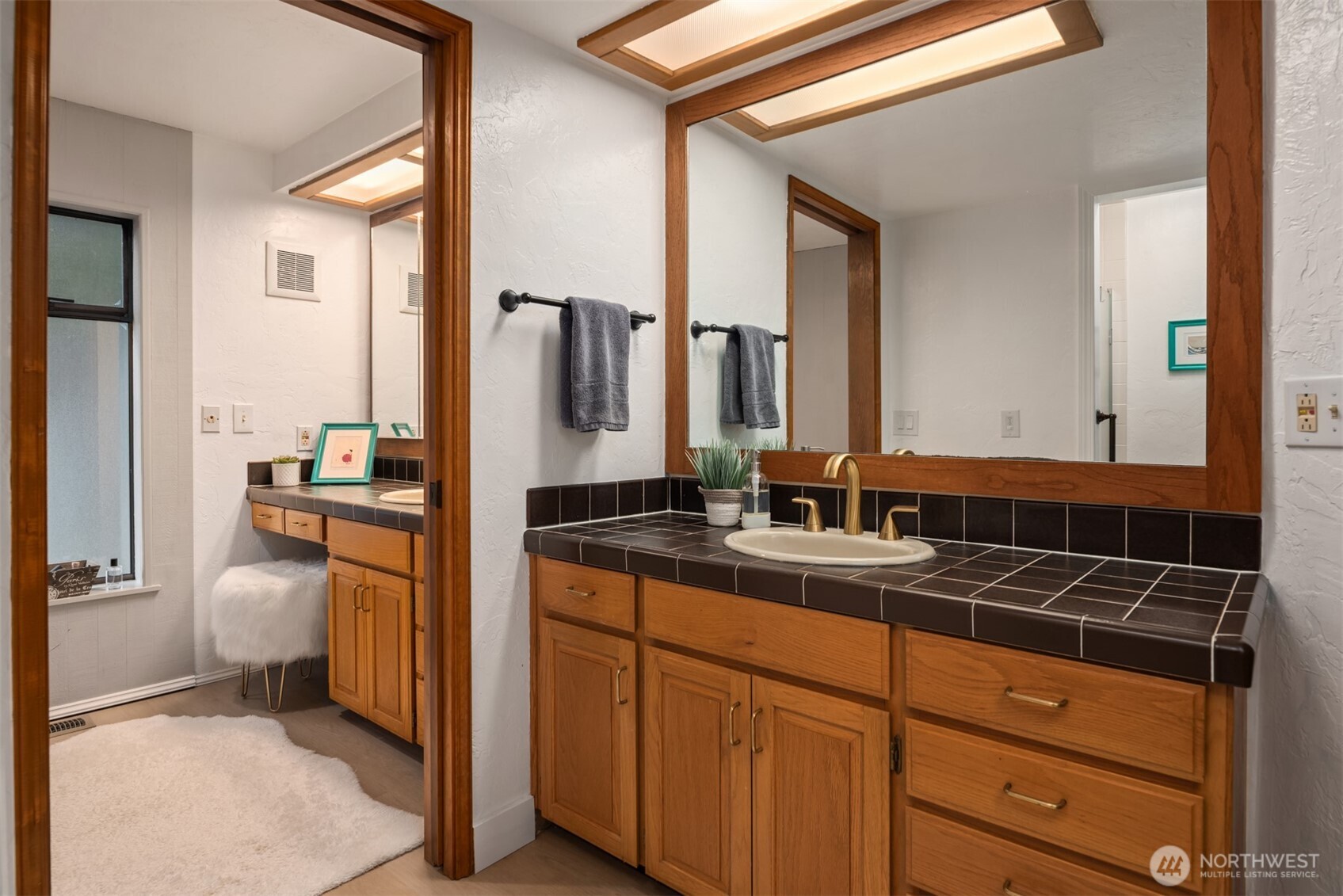 1627 California Avenue SW Unit: 2