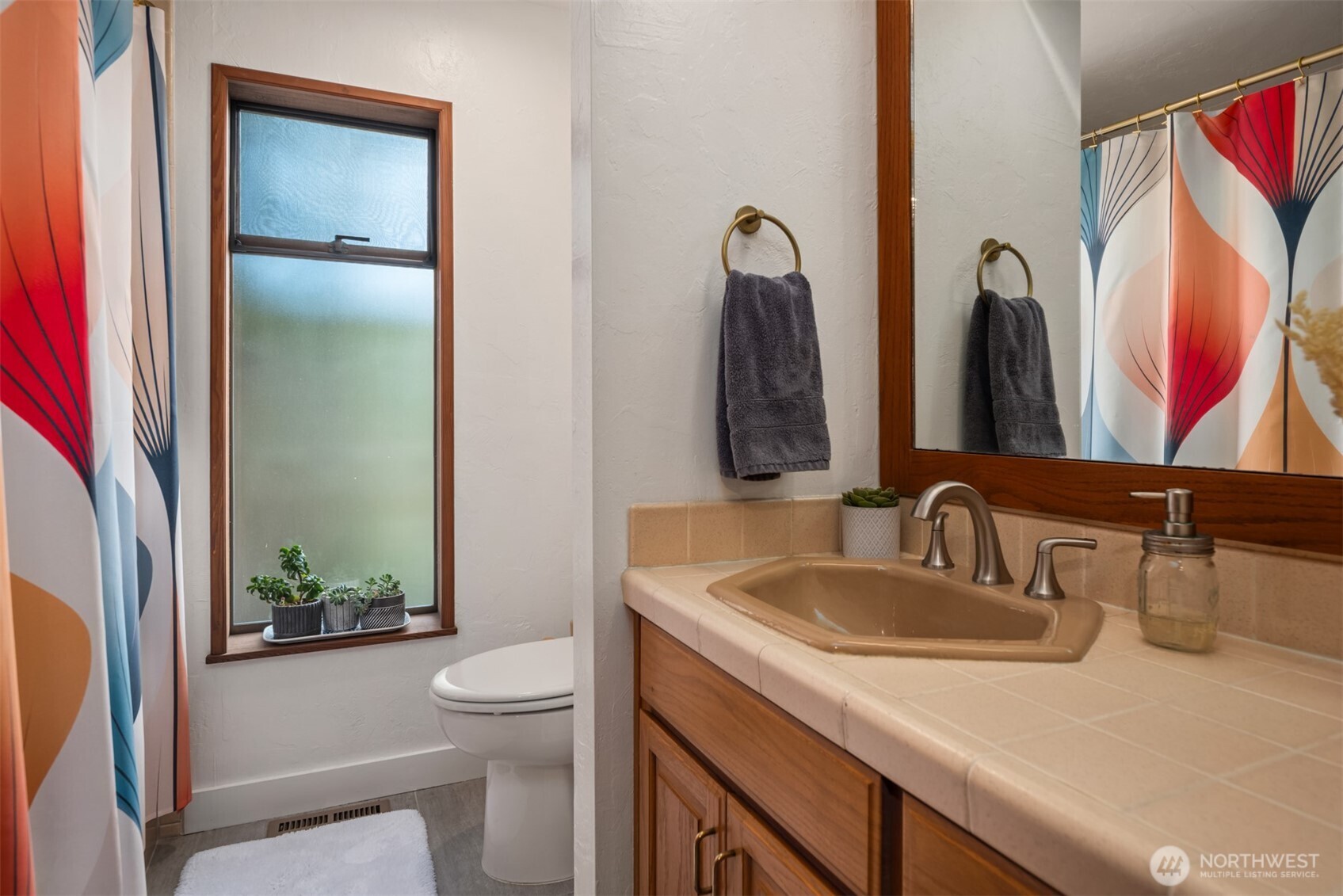1627 California Avenue SW Unit: 2