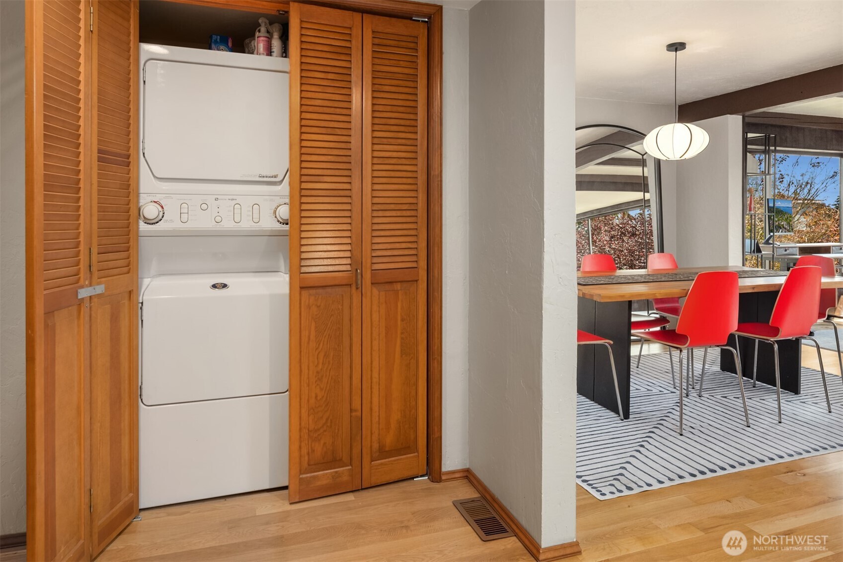 1627 California Avenue SW Unit: 2