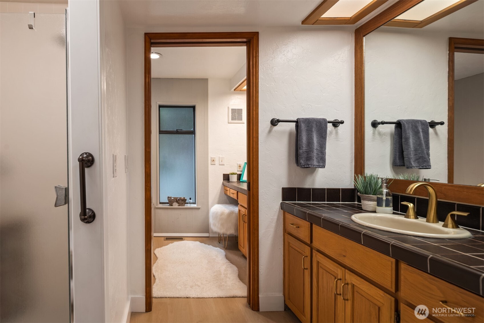 1627 California Avenue SW Unit: 2