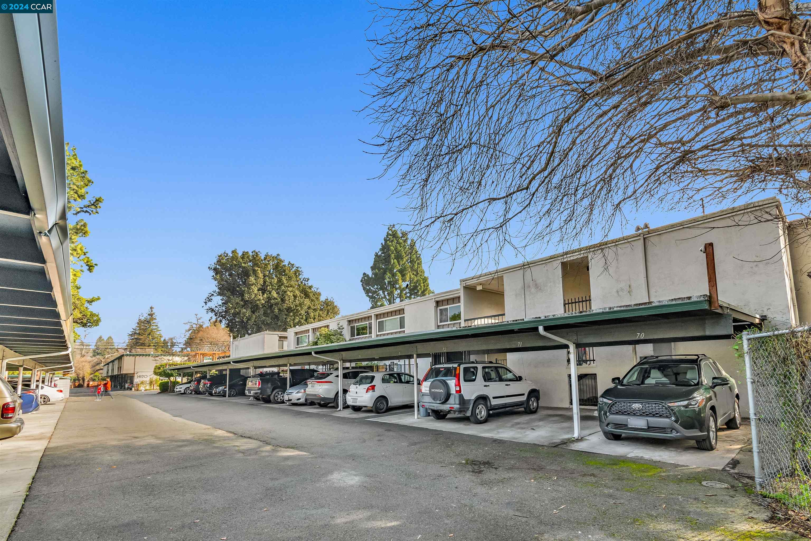 1411 Creekside Dr # 14