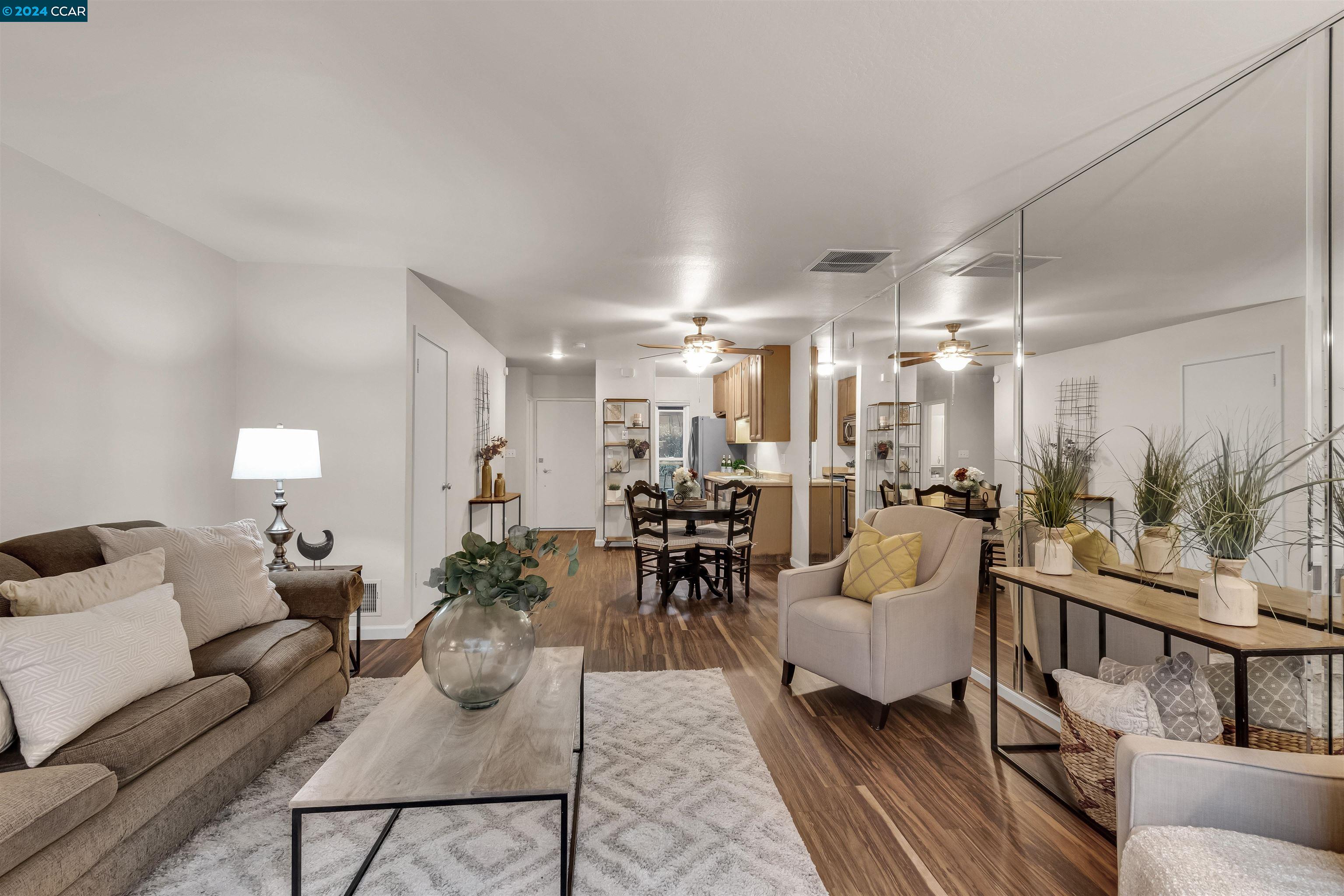 1411 Creekside Dr # 14