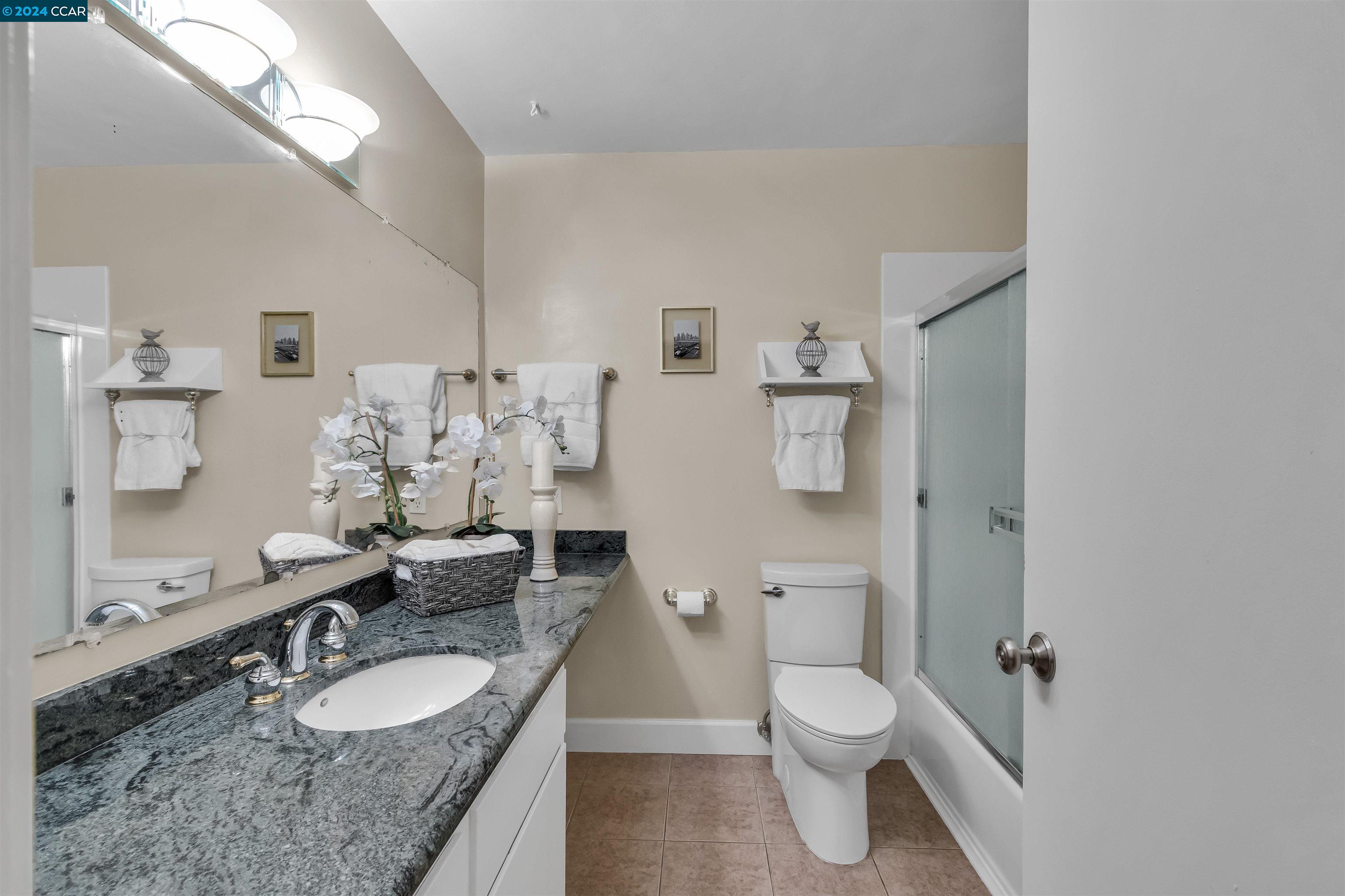 1411 Creekside Dr # 14