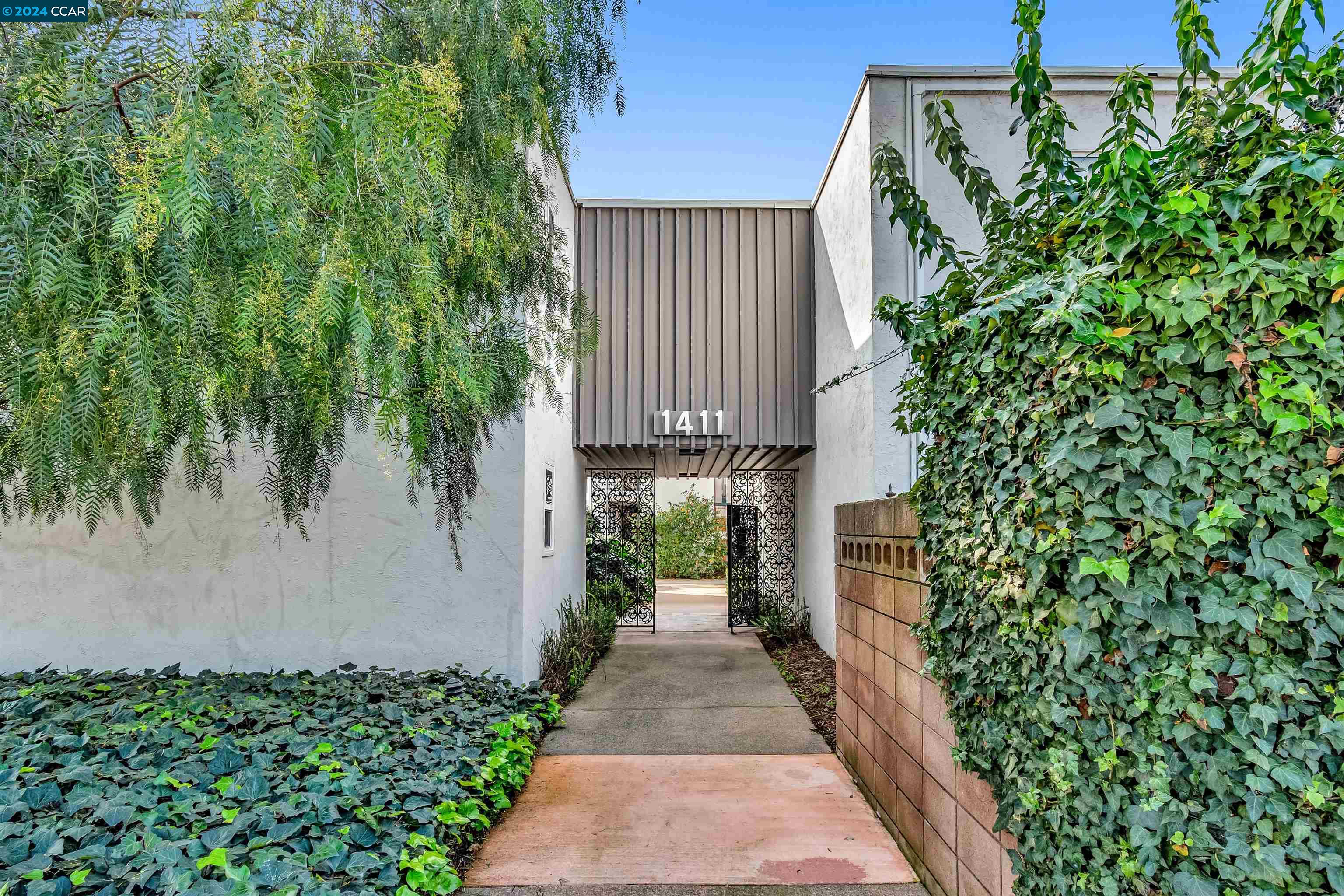 1411 Creekside Dr # 14