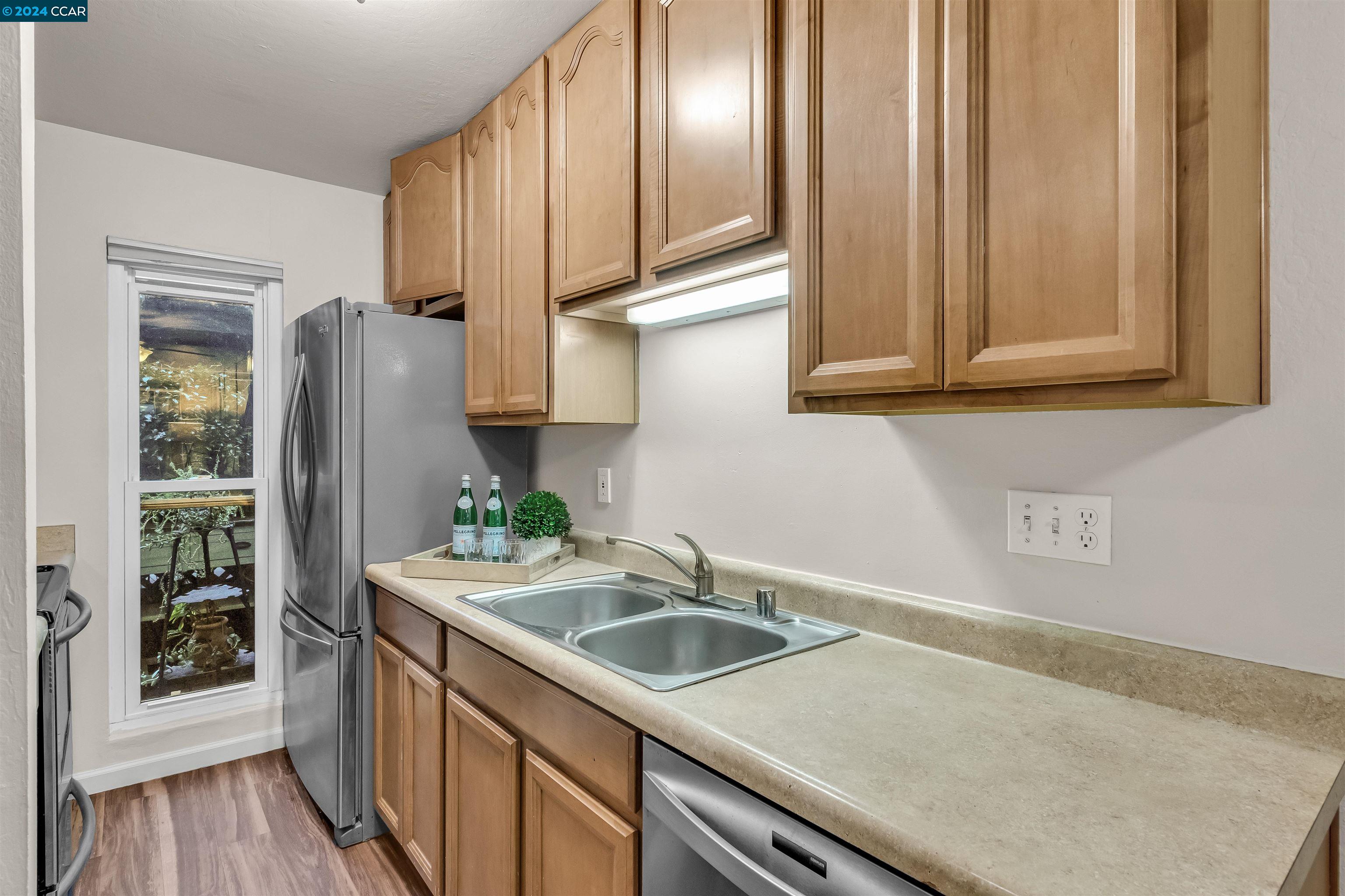 1411 Creekside Dr # 14