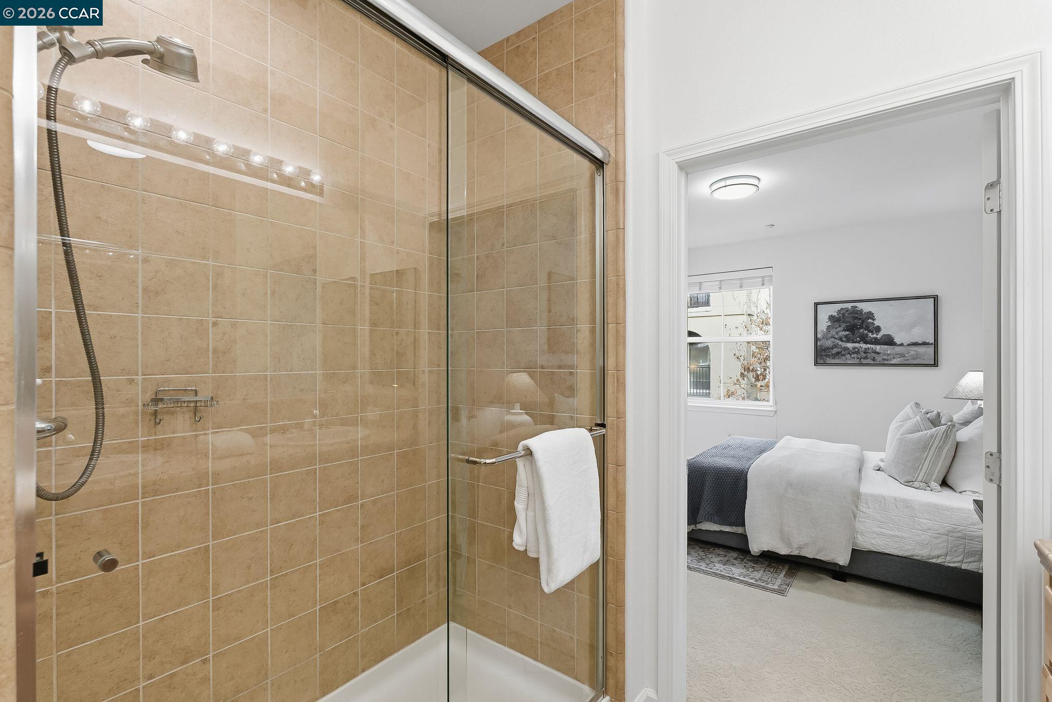 3360 Maguire Way # 201