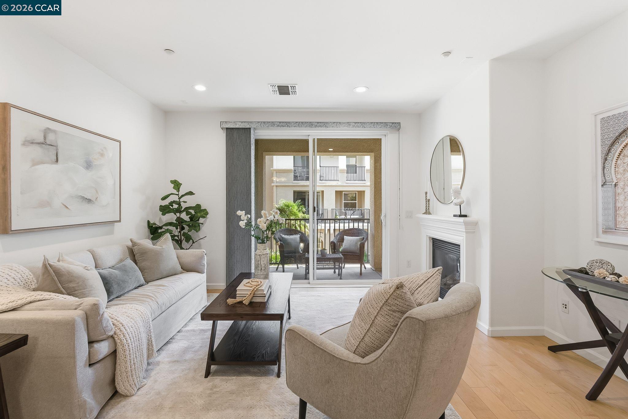 3360 Maguire Way # 201