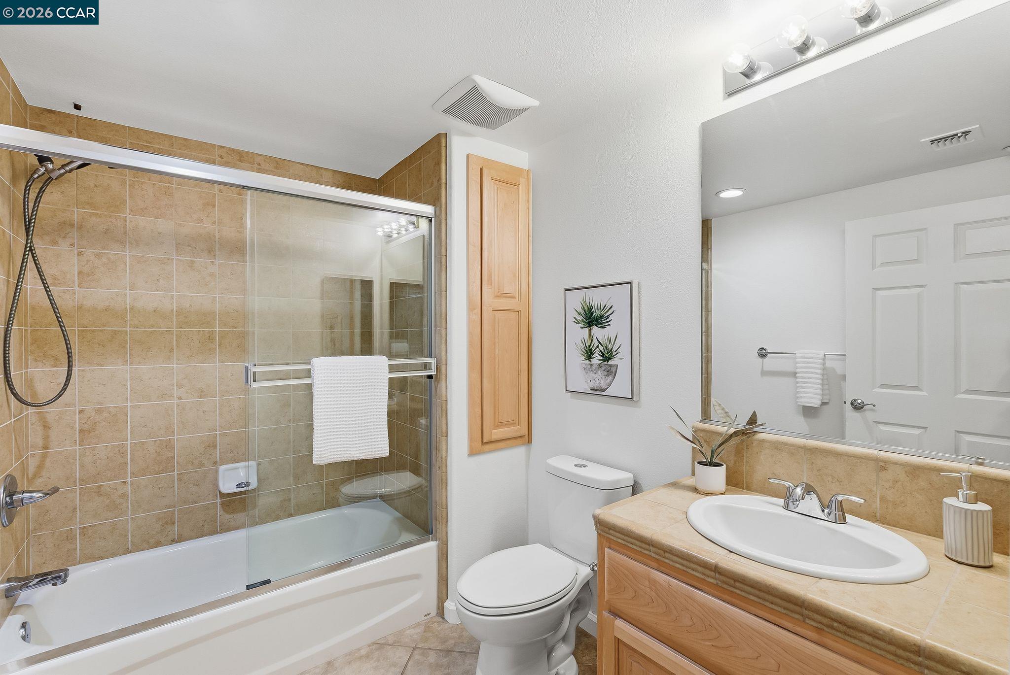 3360 Maguire Way # 201