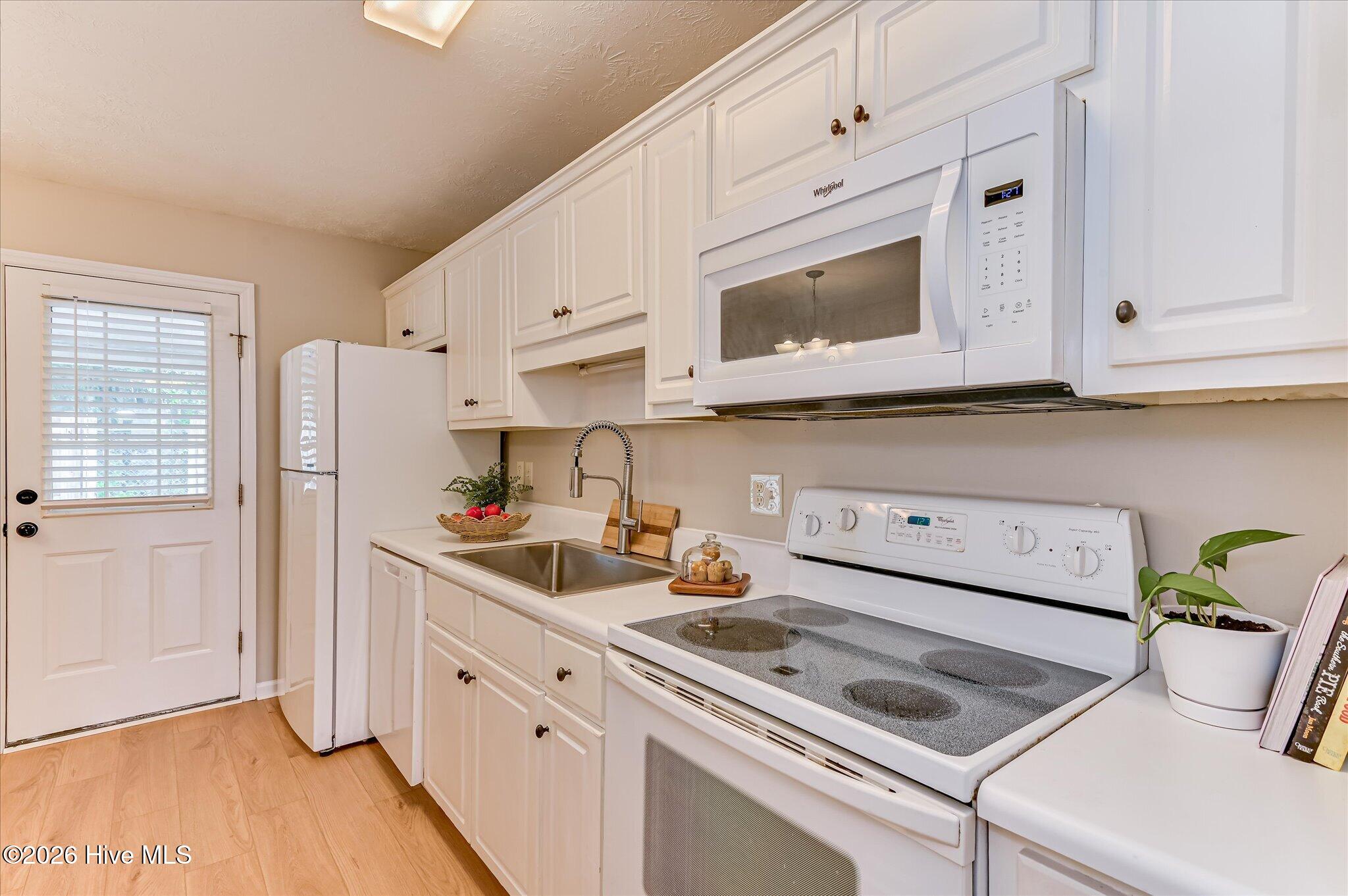 403 Laurel Place