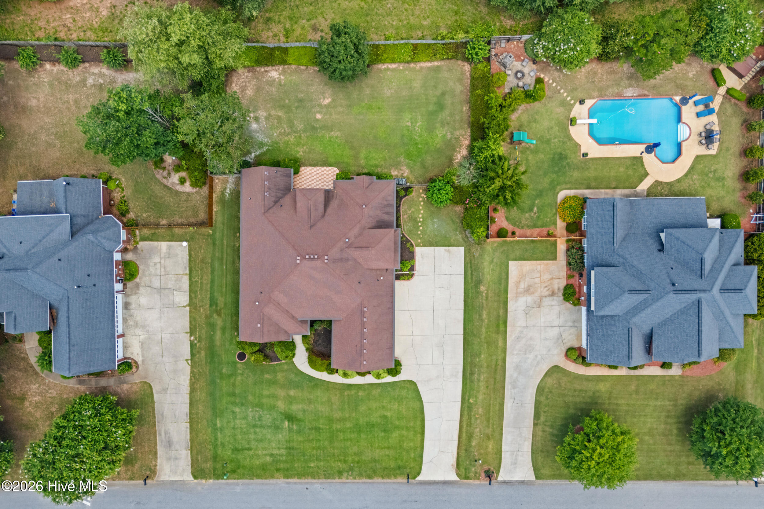 976 Windmill Parkway