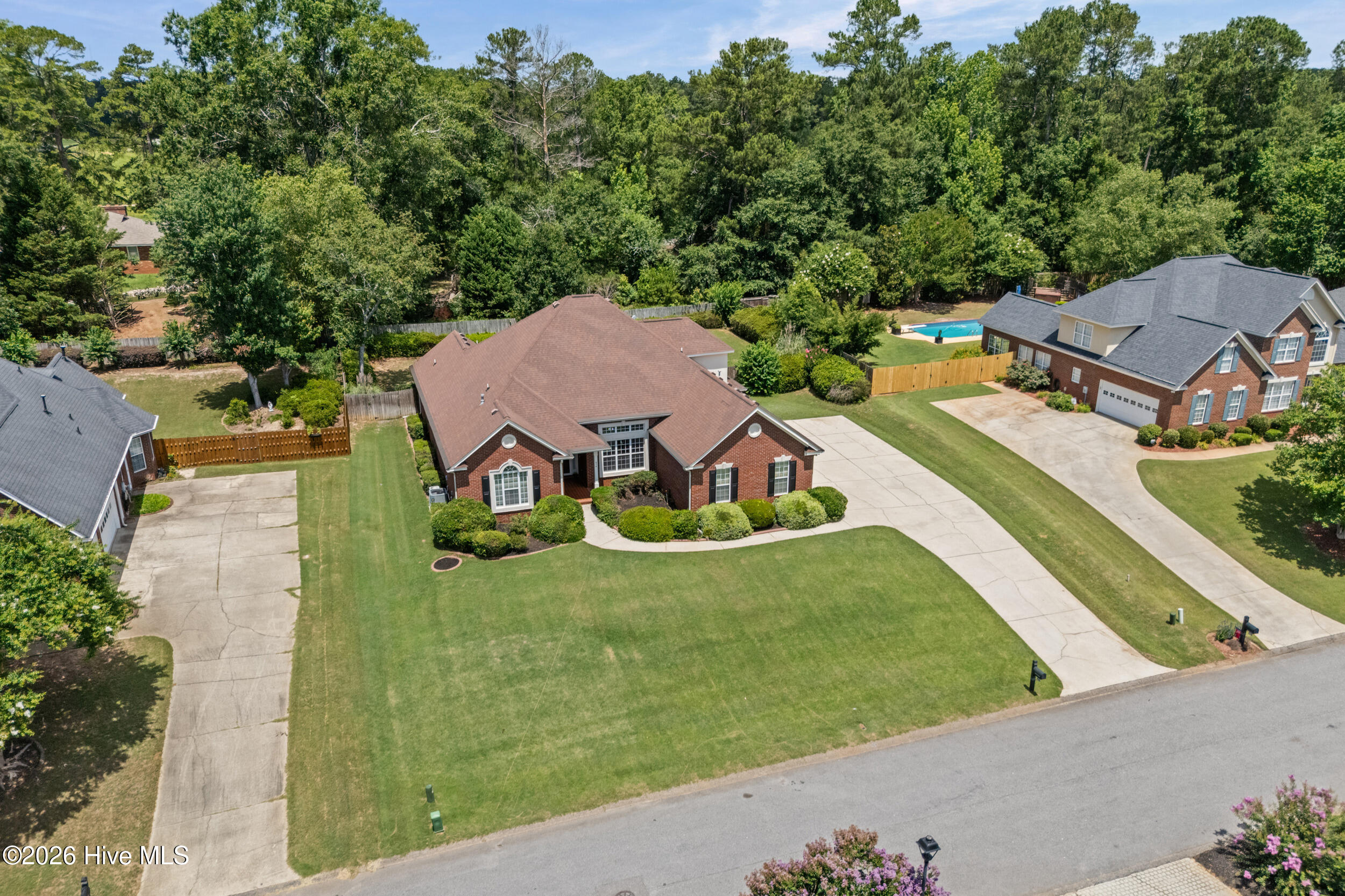 976 Windmill Parkway