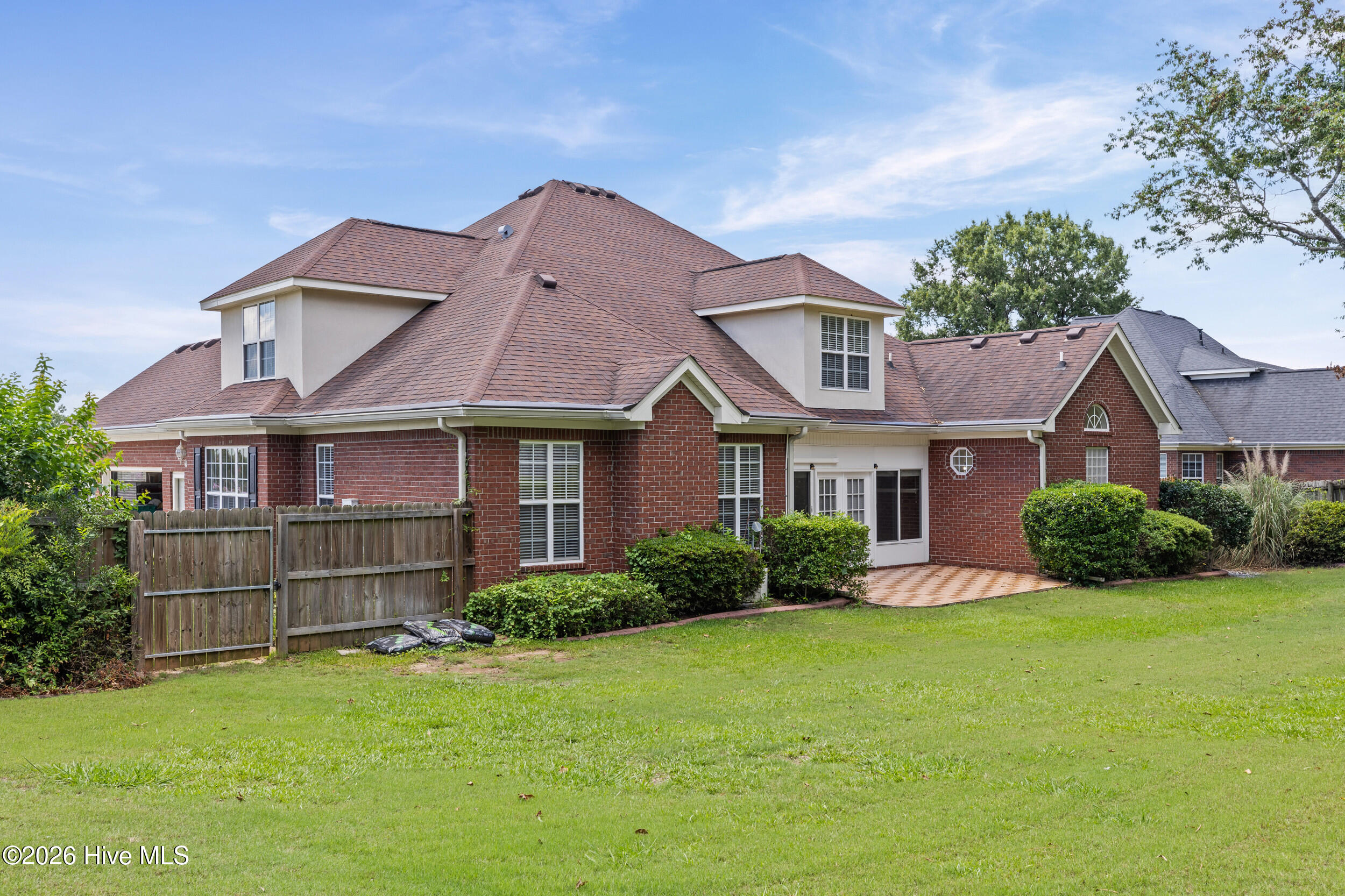976 Windmill Parkway