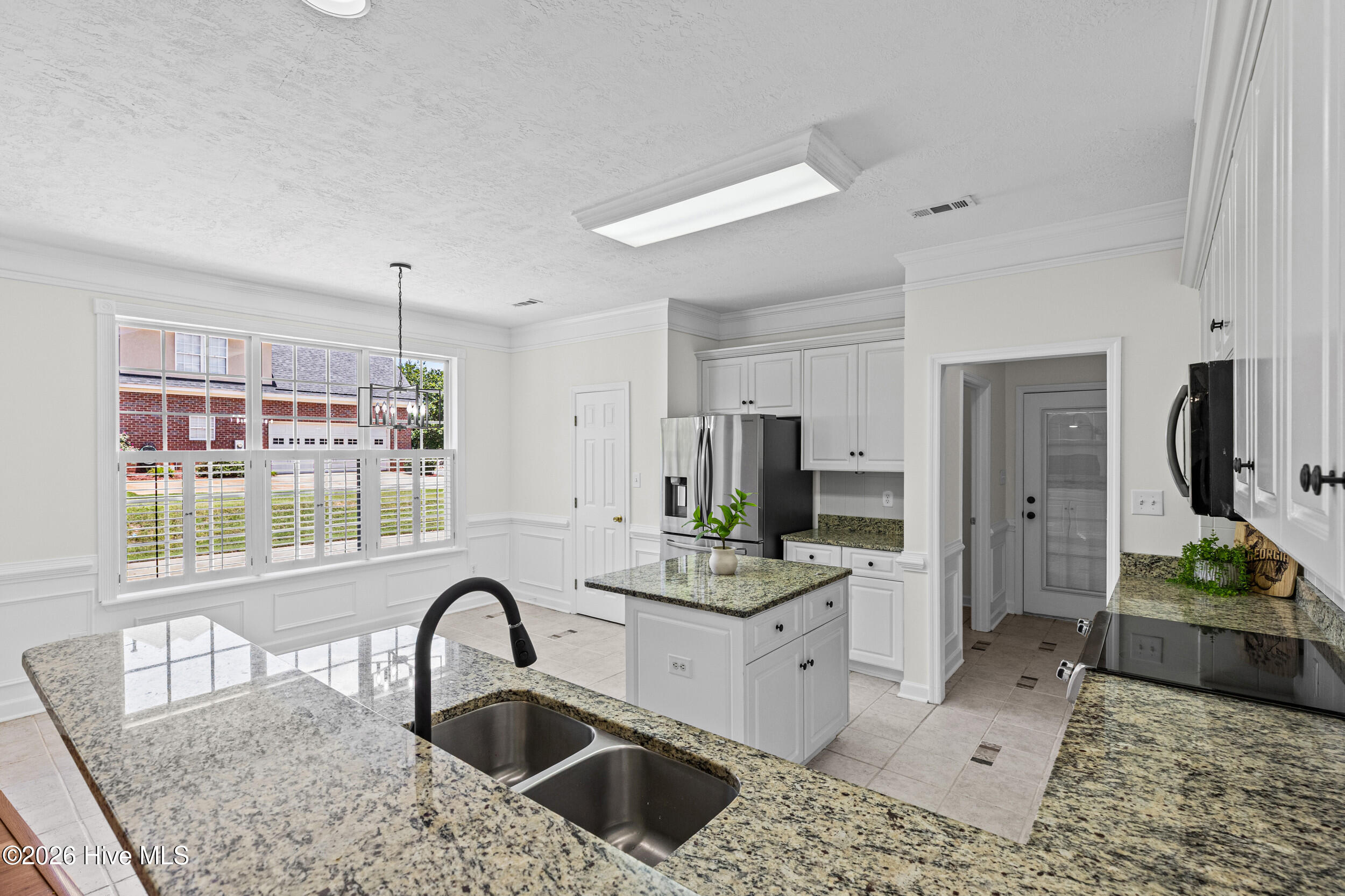 976 Windmill Parkway