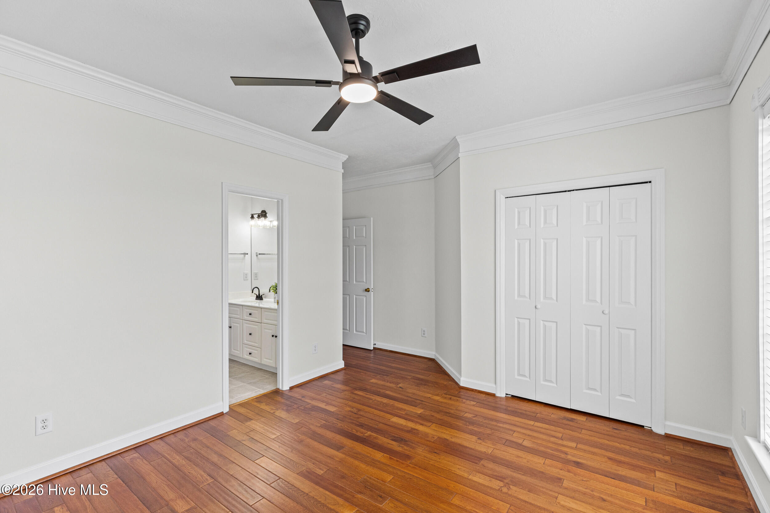 976 Windmill Parkway