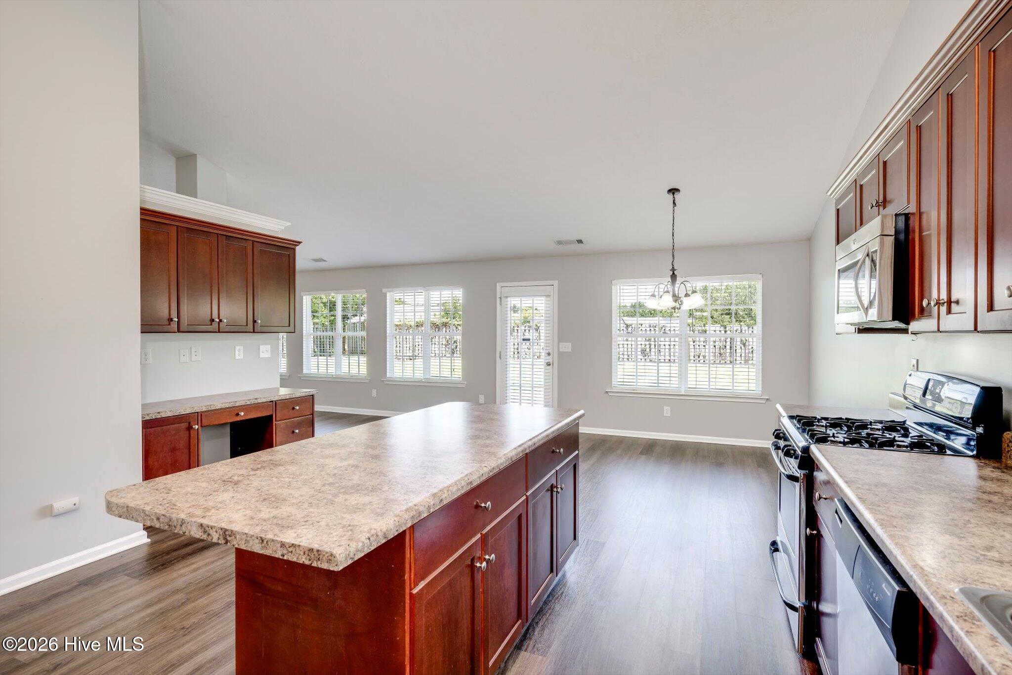 6005 Great Glen