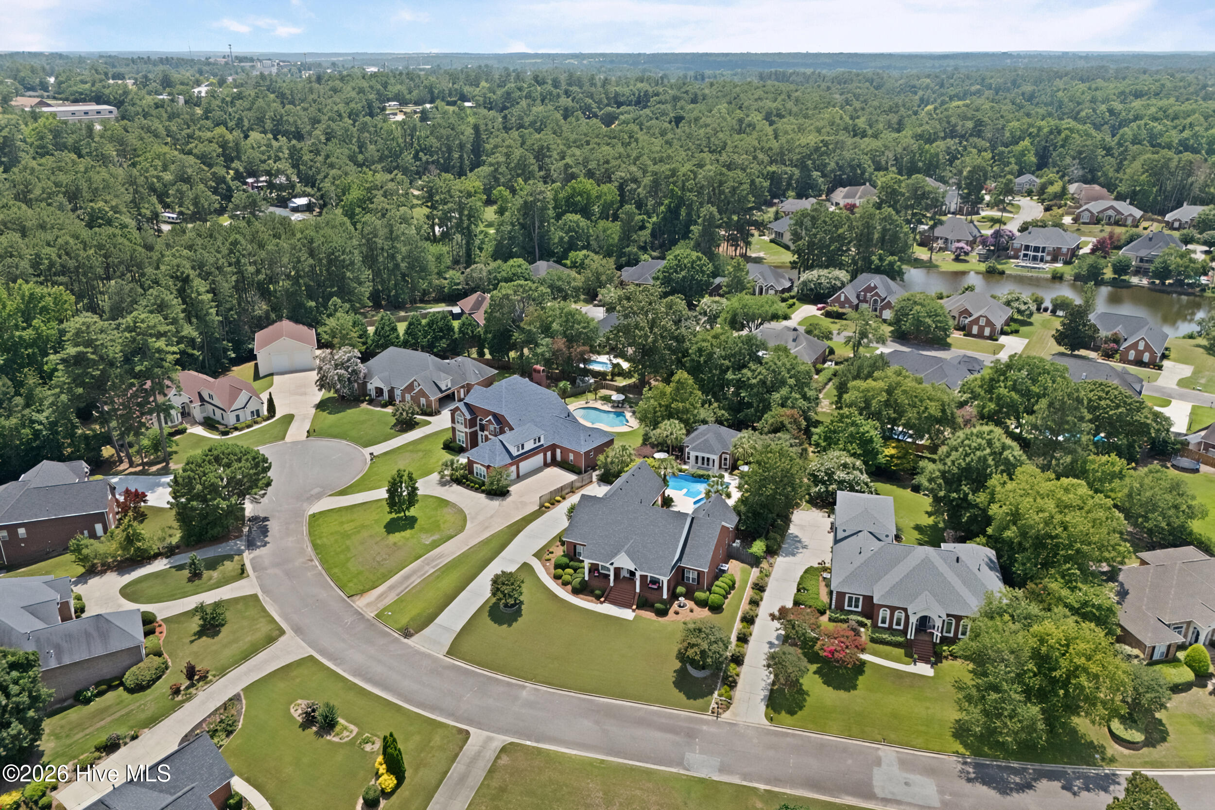 152 Kestwick Drive E
