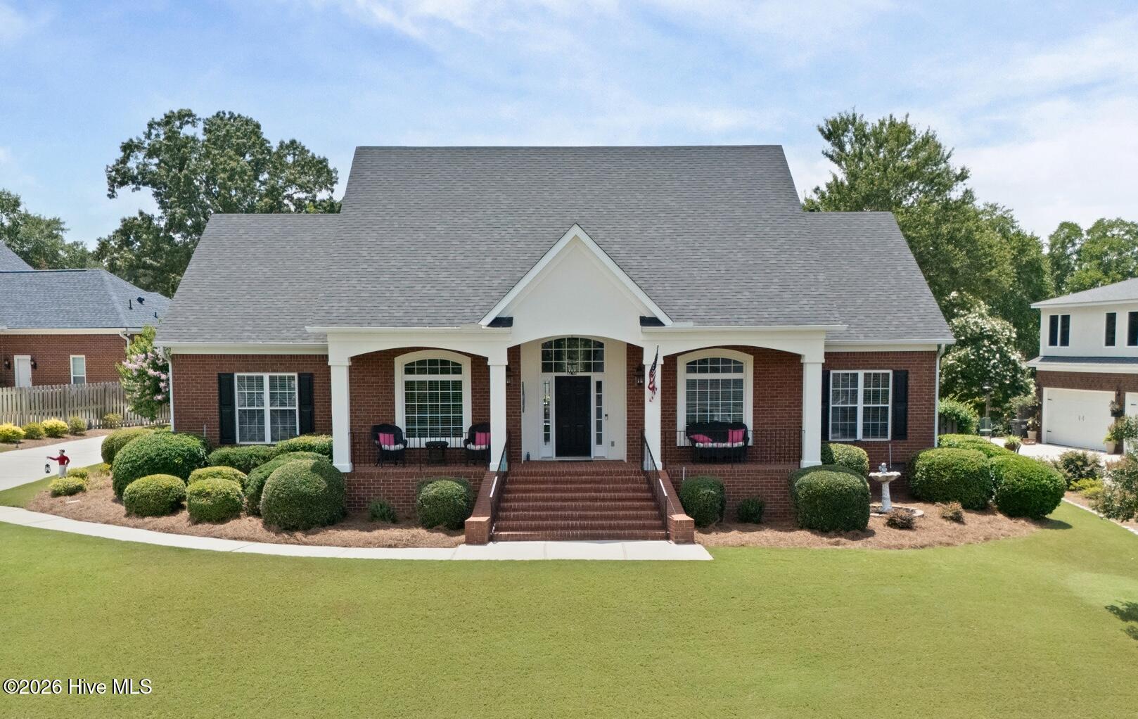 152 Kestwick Drive E